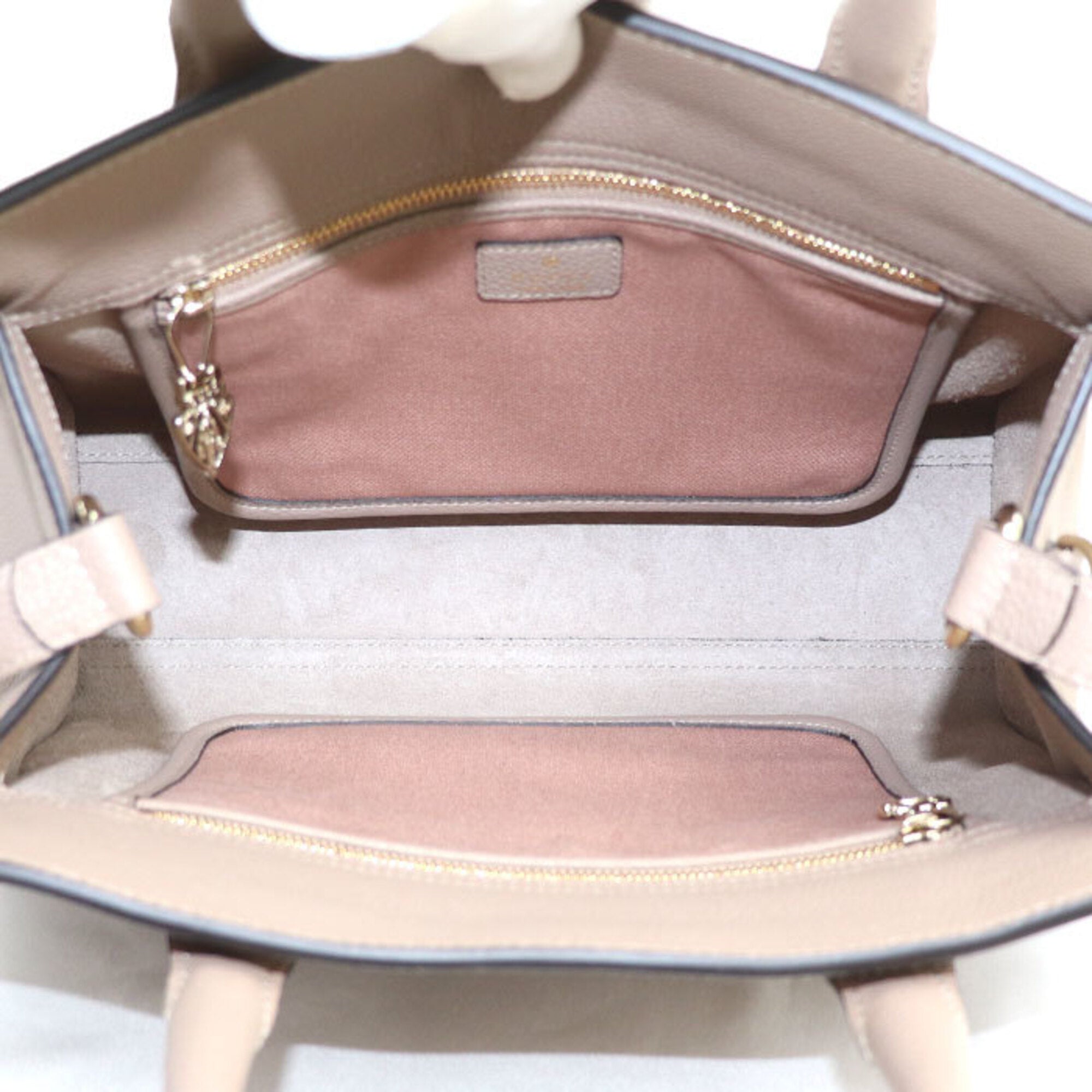 Gucci Grayish Leather Handbag (Pre-Owned)