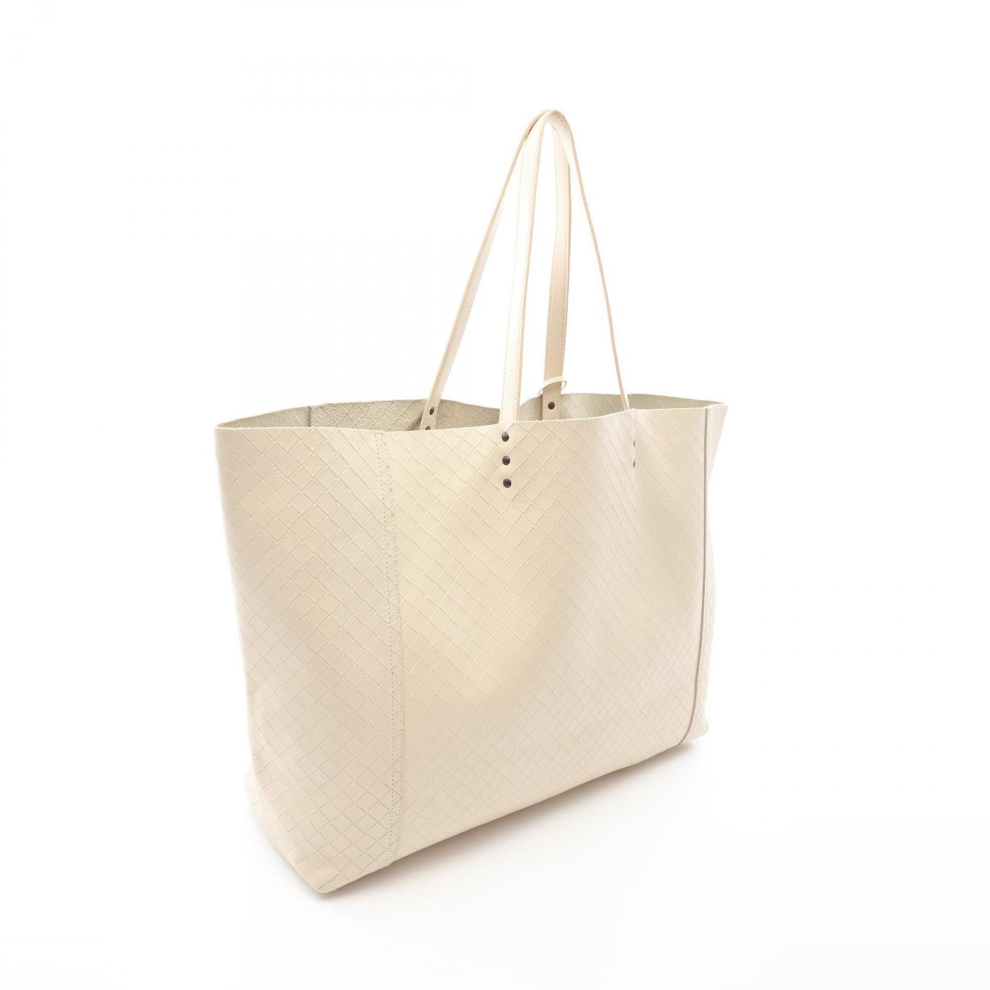 Bottega Veneta Ivory Leather Handbag Tote Bag (Pre-Owned)