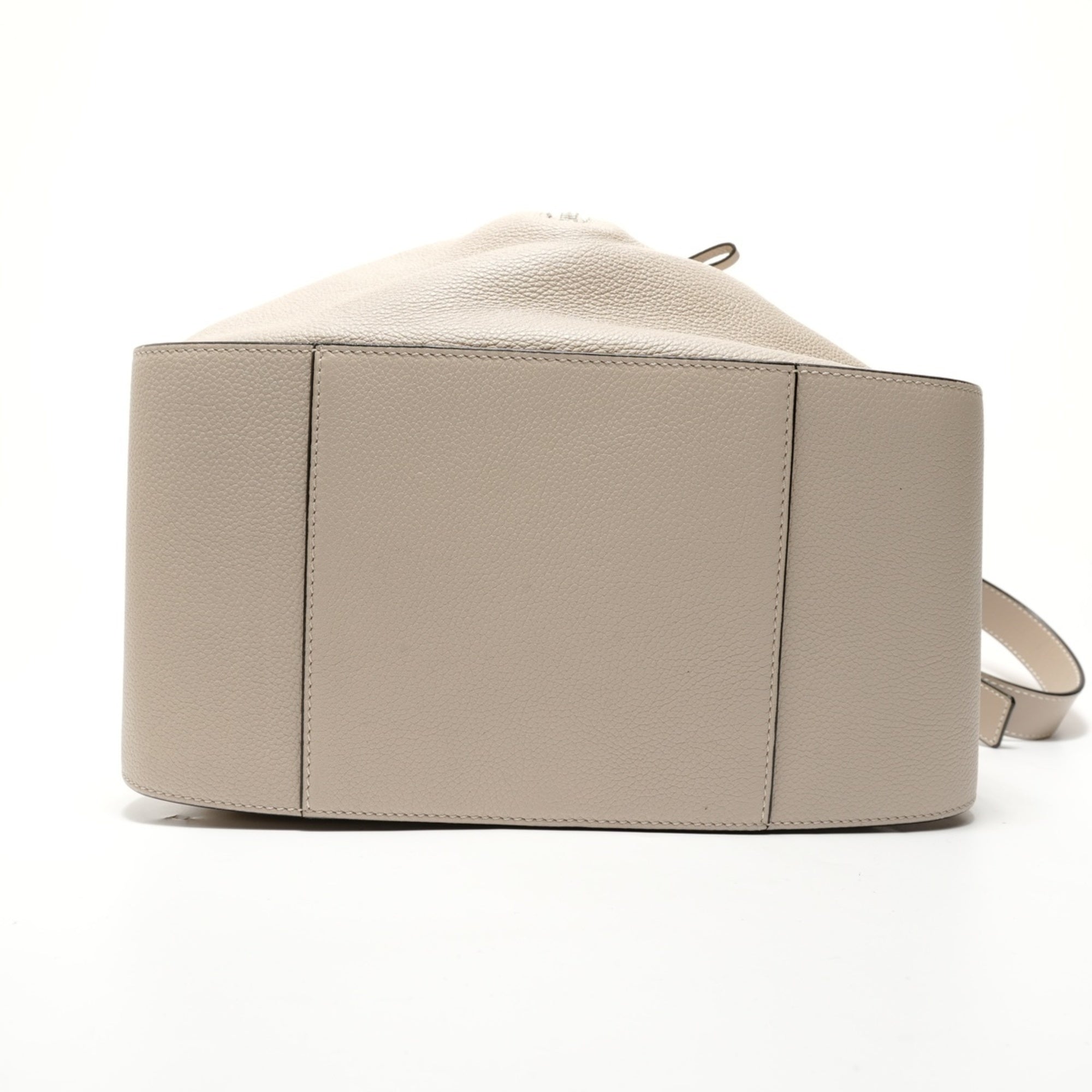 Loewe Hammock Beige Handbag (Pre-Owned)