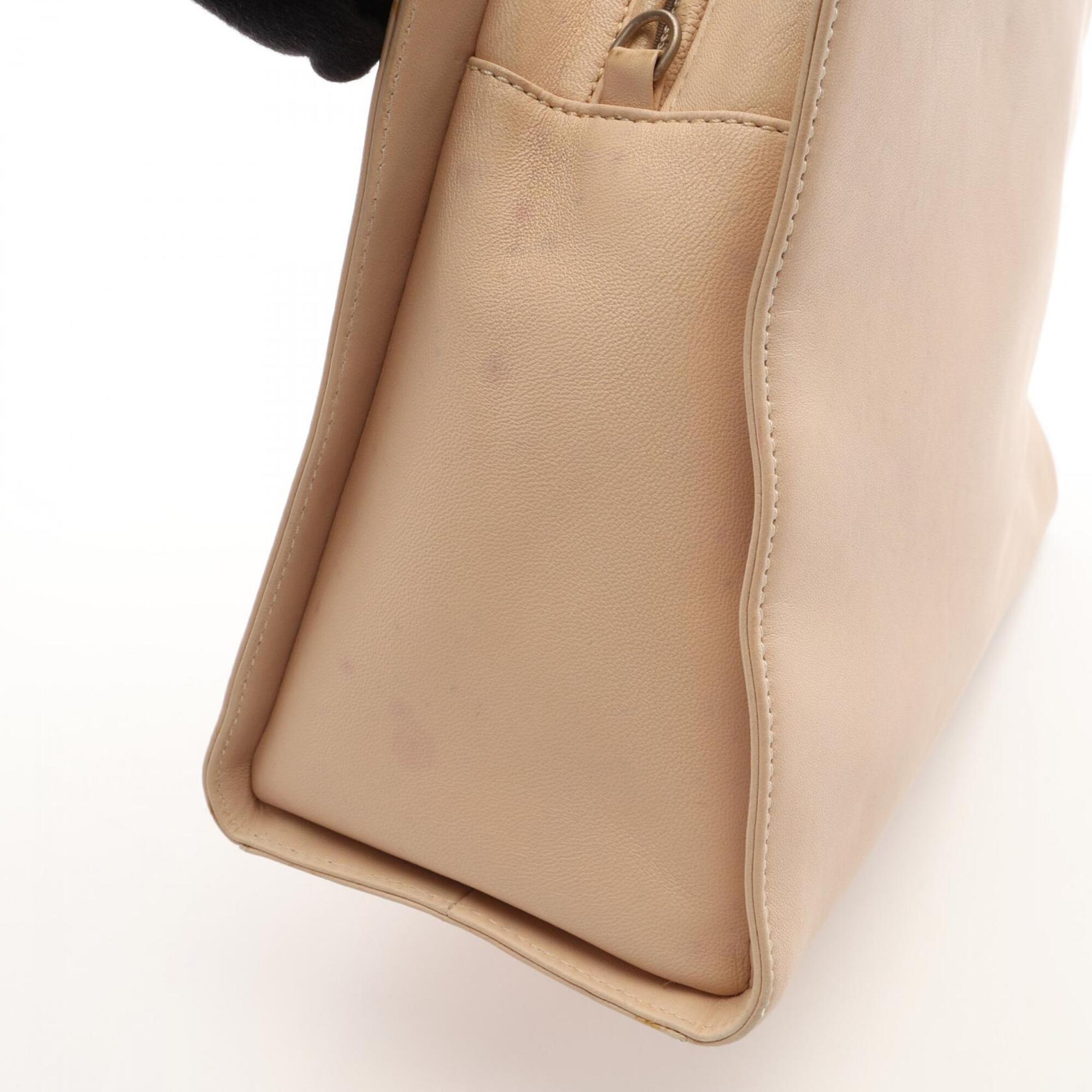 Loewe Beige Leather Handbag (Pre-Owned)