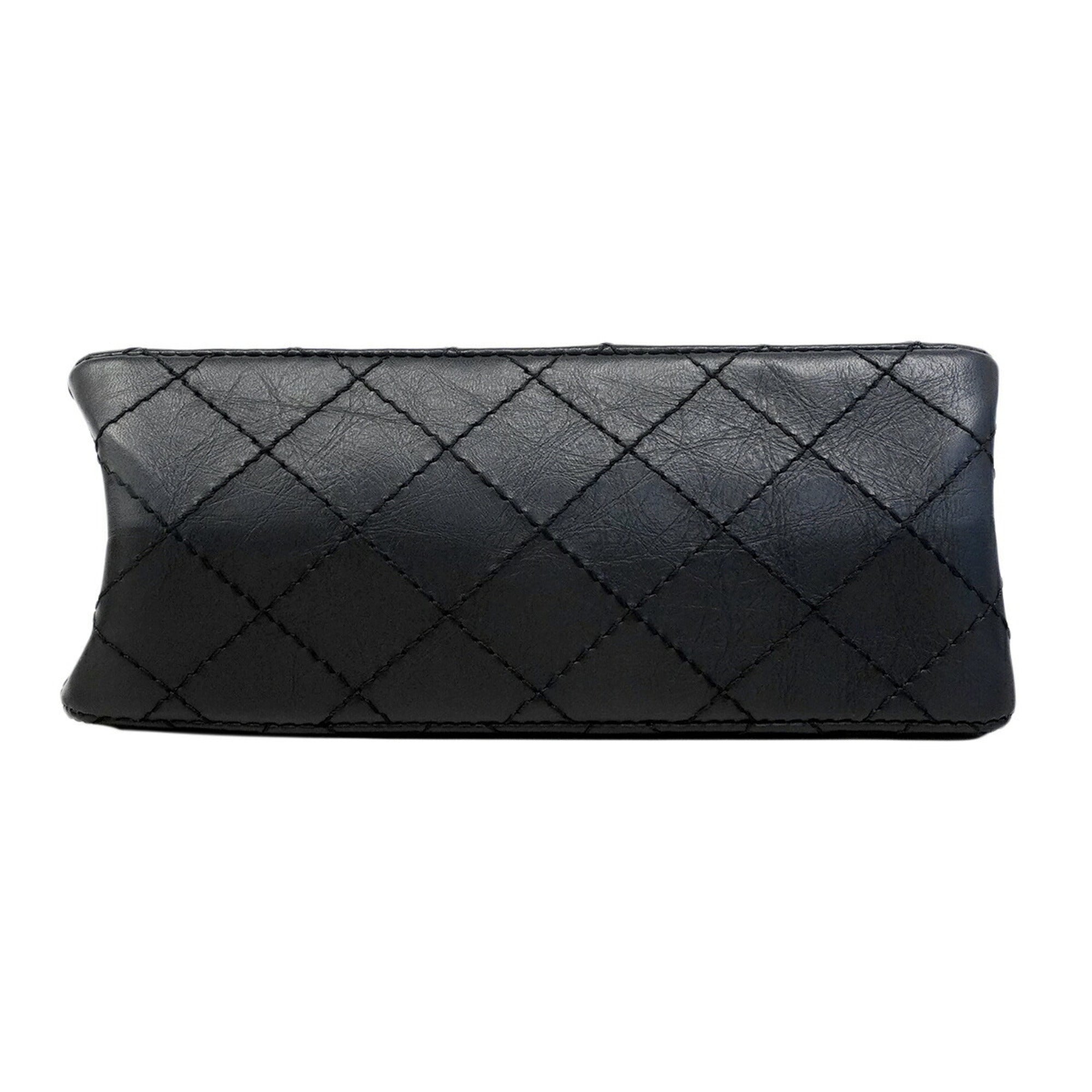 Chanel Black Leather Shoulder Bag (Pre-Owned)