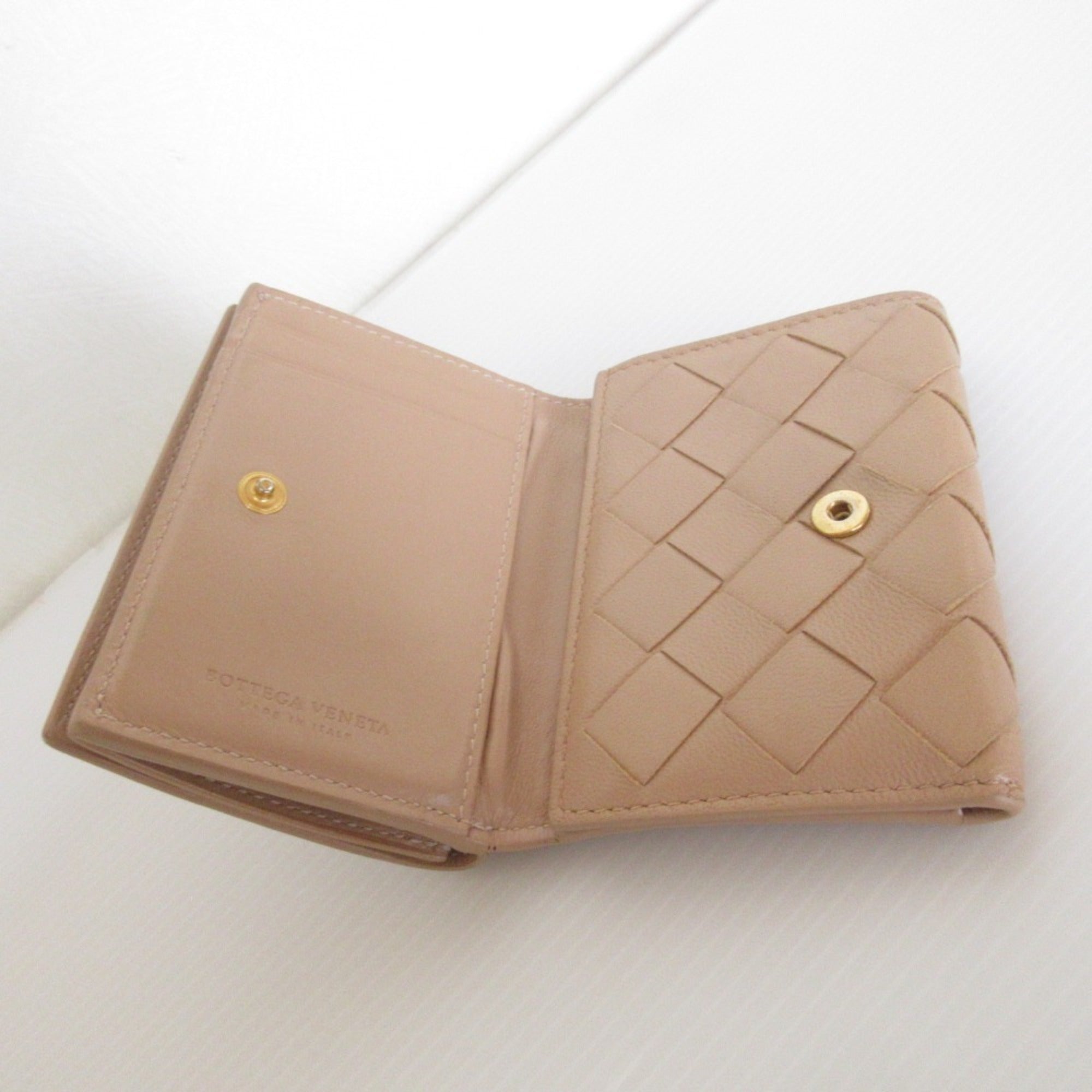Bottega Veneta Beige Leather Wallet (Tri-Fold) (Pre-Owned)