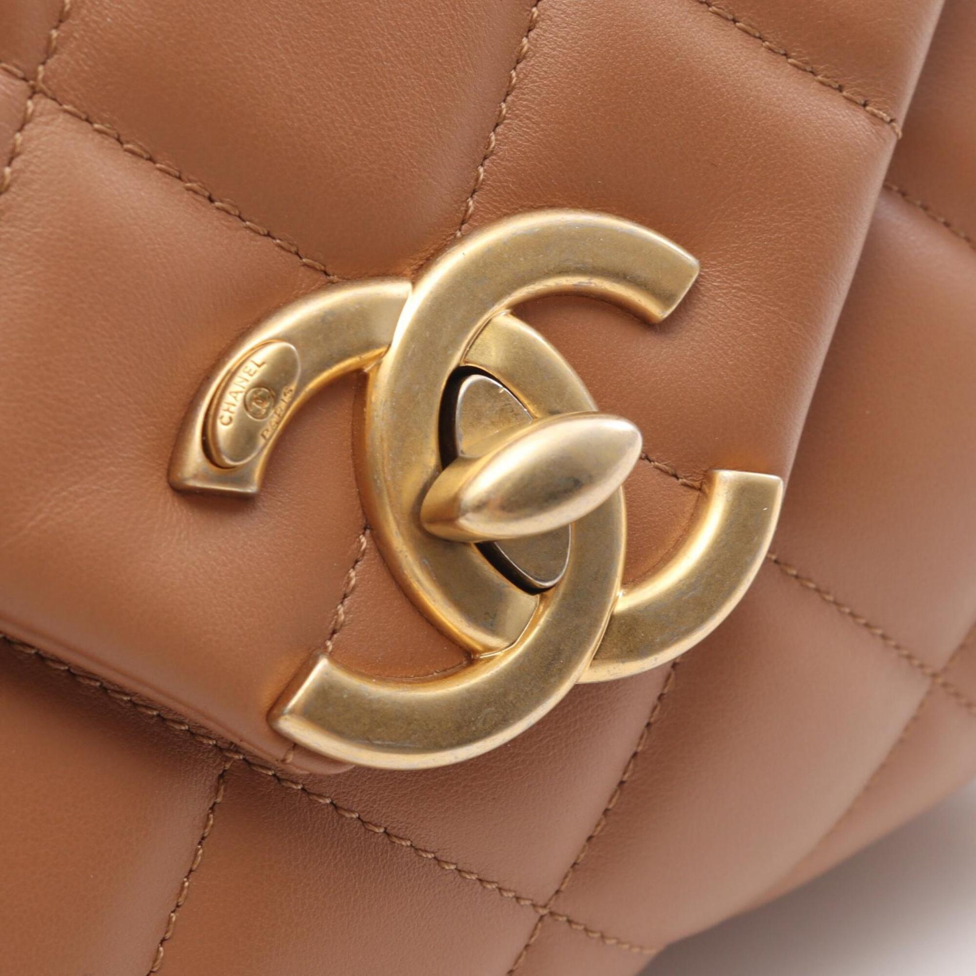 Chanel Brown Leather Handbag Shoulder Bag (Pre-Owned)