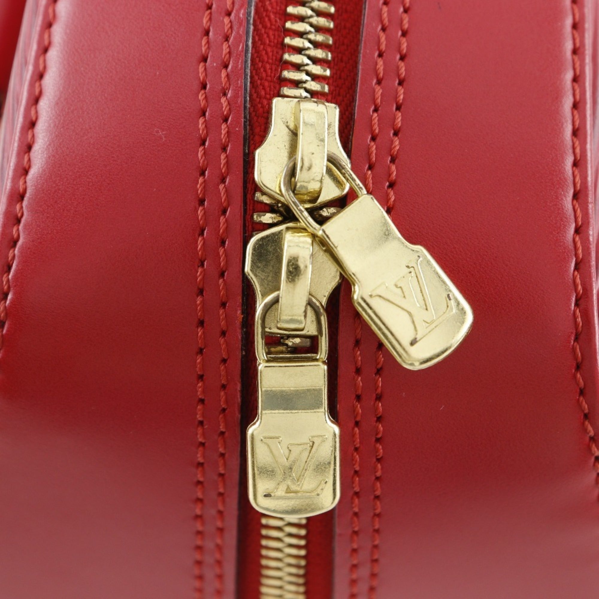 Louis Vuitton Epi Red Color Epi Leather Handbag (Pre-Owned)