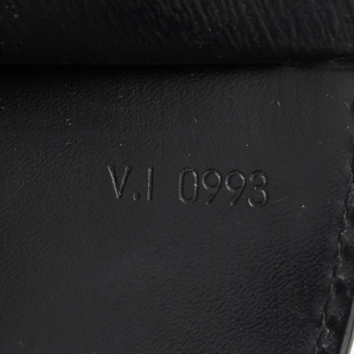 Louis Vuitton Black Noir Cuir Ombre Leather Shoulder Bag (Pre-Owned)