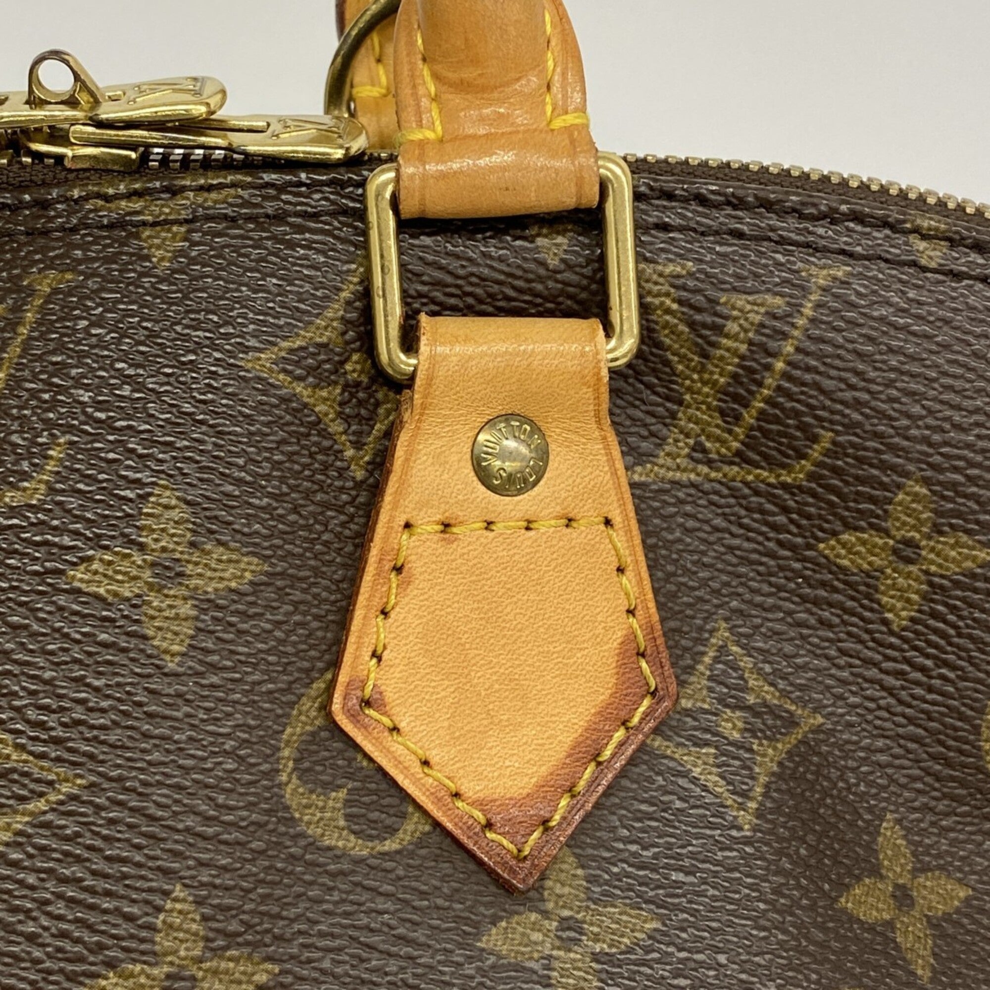 Louis Vuitton Brown Handbag (Pre-Owned)