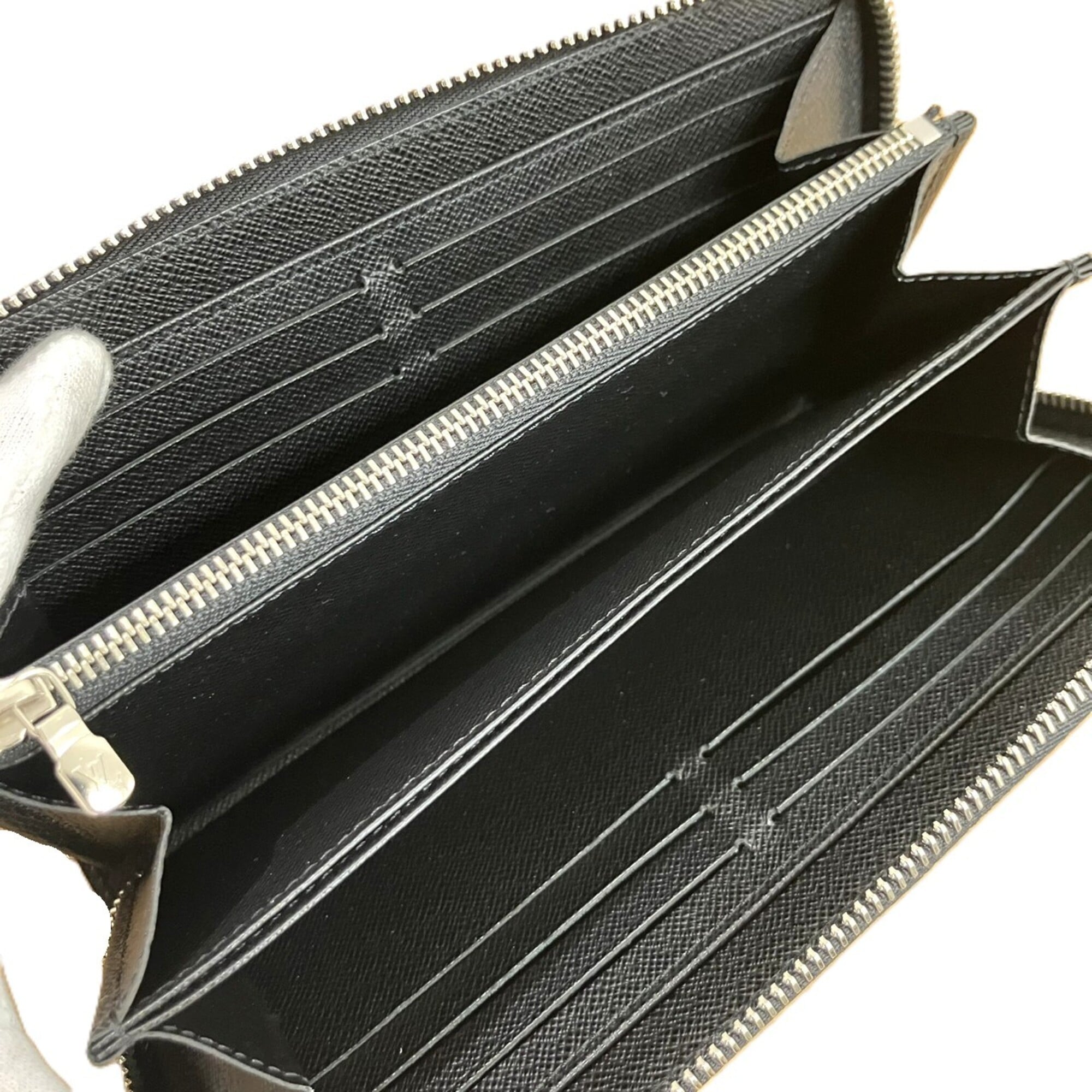 Louis Vuitton Epi Black Noir Epi Leather Long Wallet (Bi-Fold) (Pre-Owned)