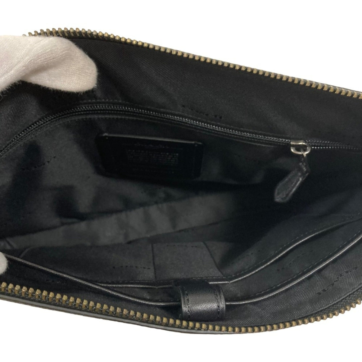 Coach Black Shoulder Bag (Pre-Owned)