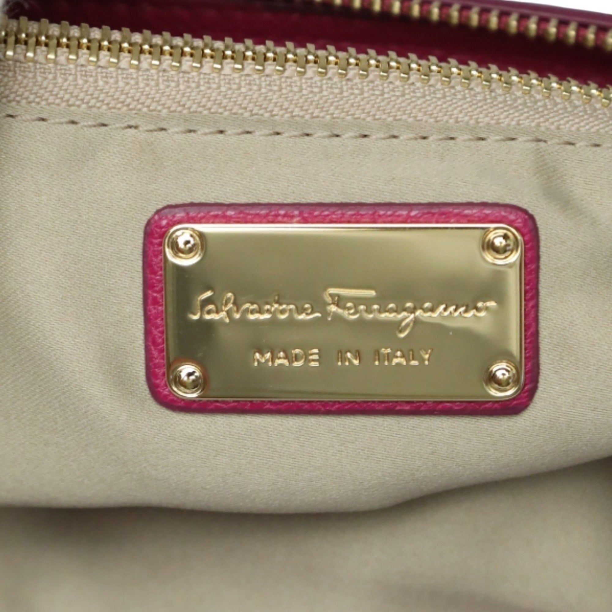 Salvatore Ferragamo Pink Leather Handbag Shoulder Bag (Pre-Owned)