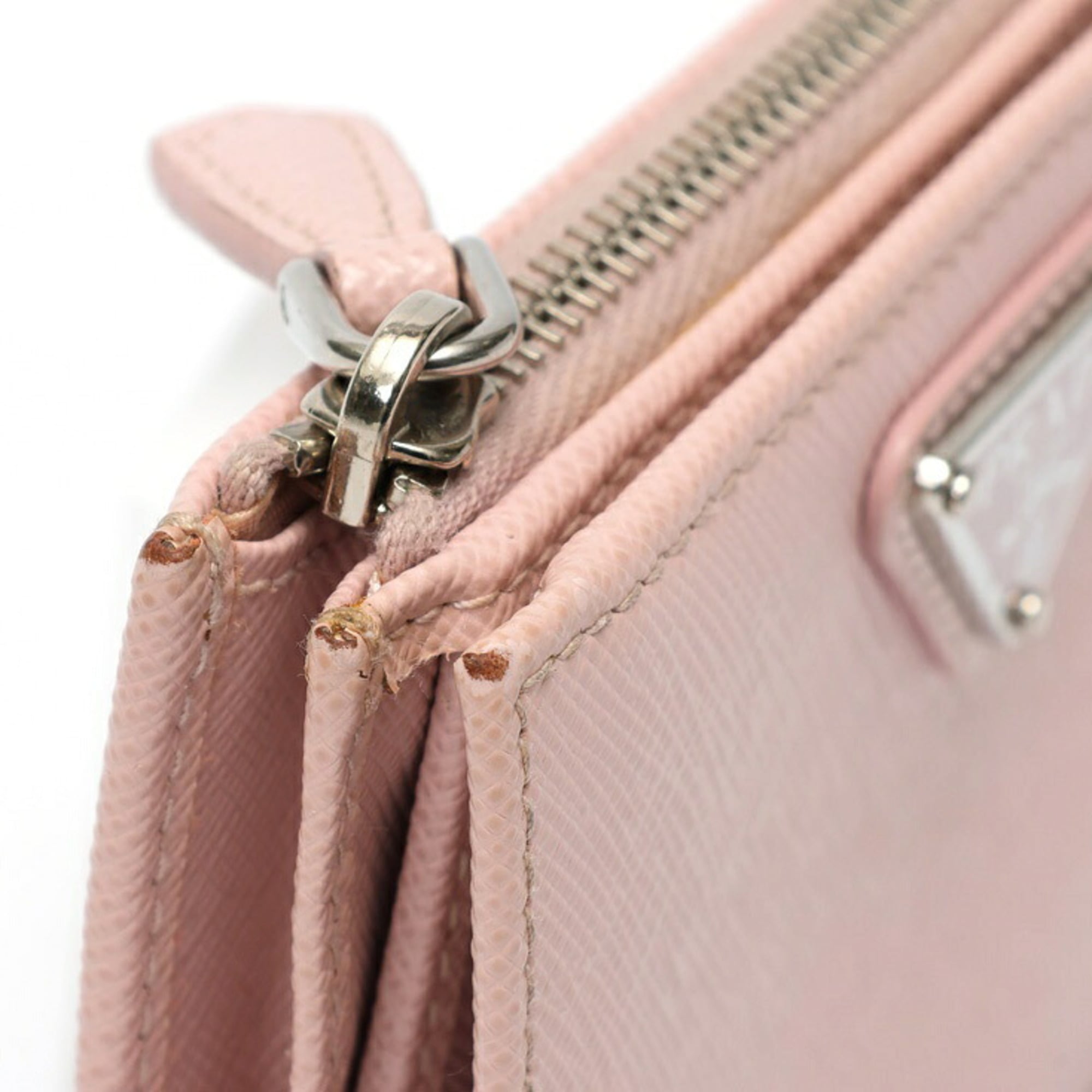 Prada Pink Leather Wallet (Bi-Fold) (Pre-Owned)