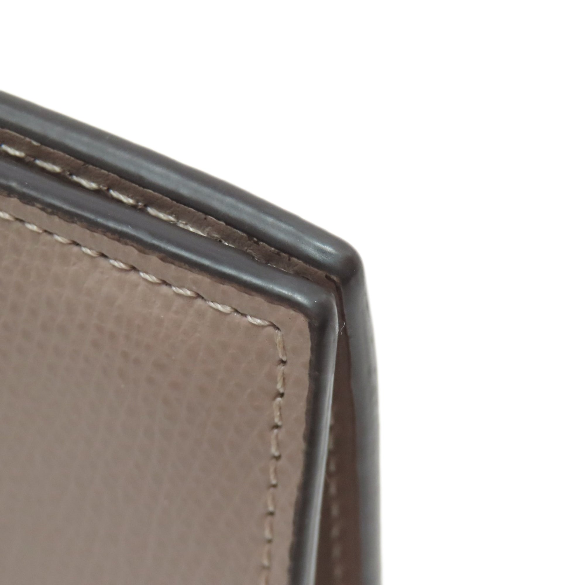 Fendi Beige Leather Wallet (Bi-Fold) (Pre-Owned)