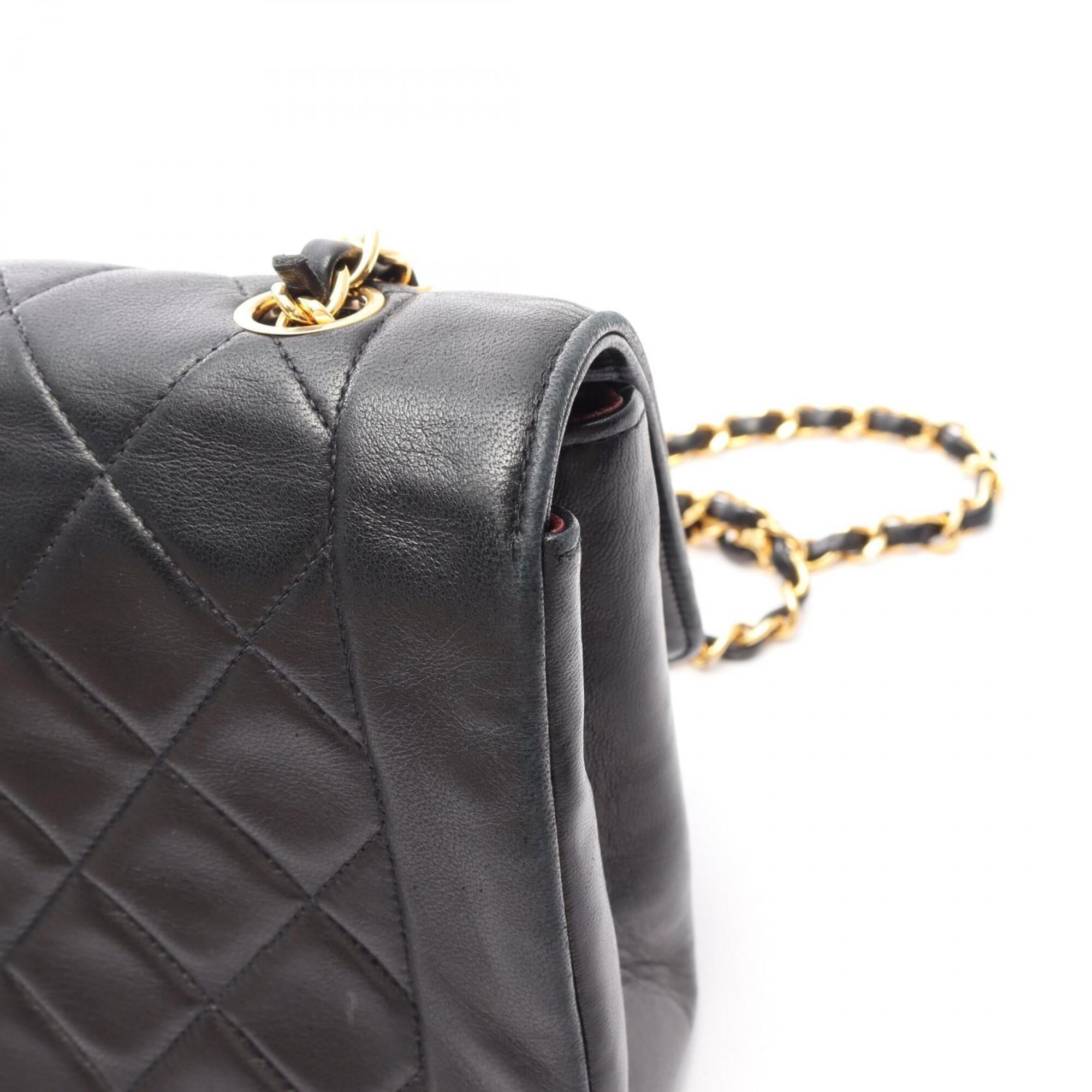 Chanel Black Leather Handbag Shoulder Bag (Pre-Owned)