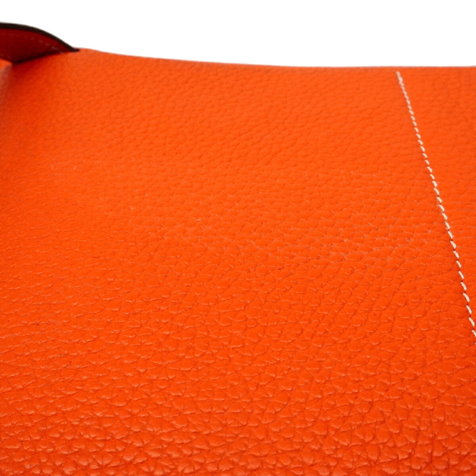 Hermes Capucine Taurillon Clemence Leather Handbag (Pre-Owned)