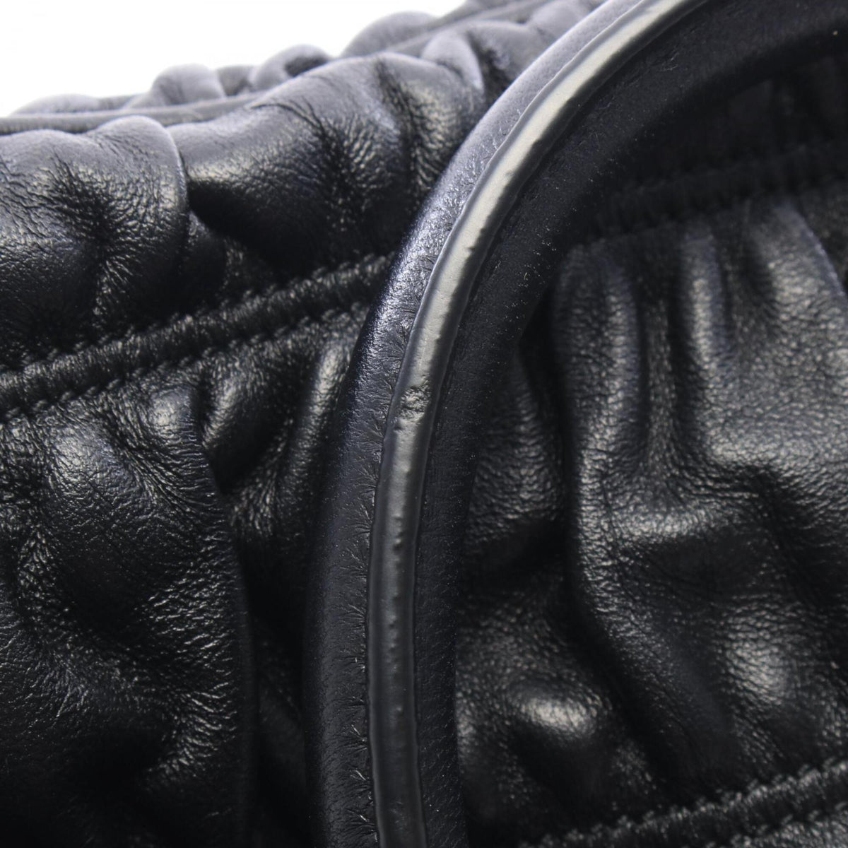 Prada Black Leather Handbag (Pre-Owned)