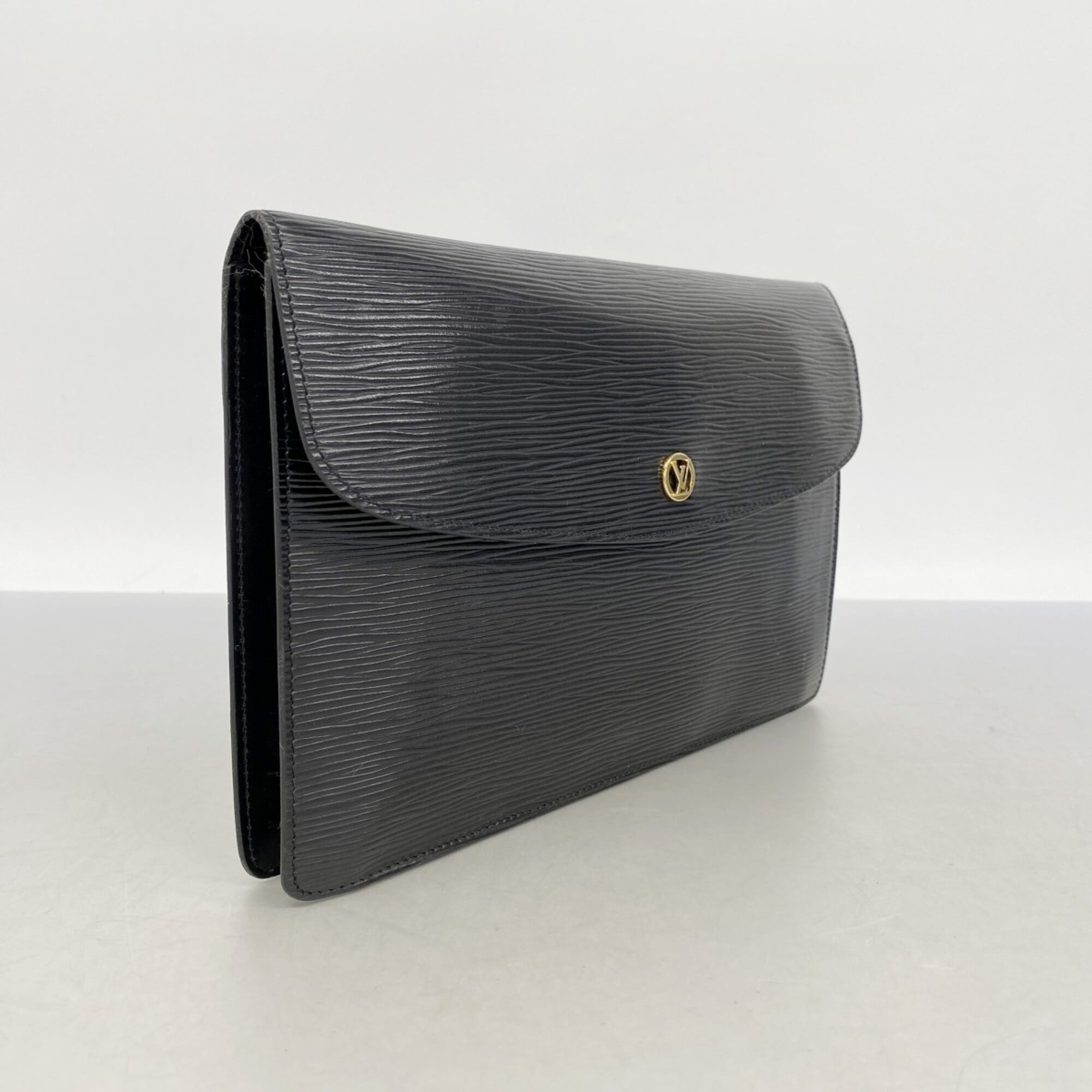 Louis Vuitton Noir Clutch Bag (Pre-Owned)