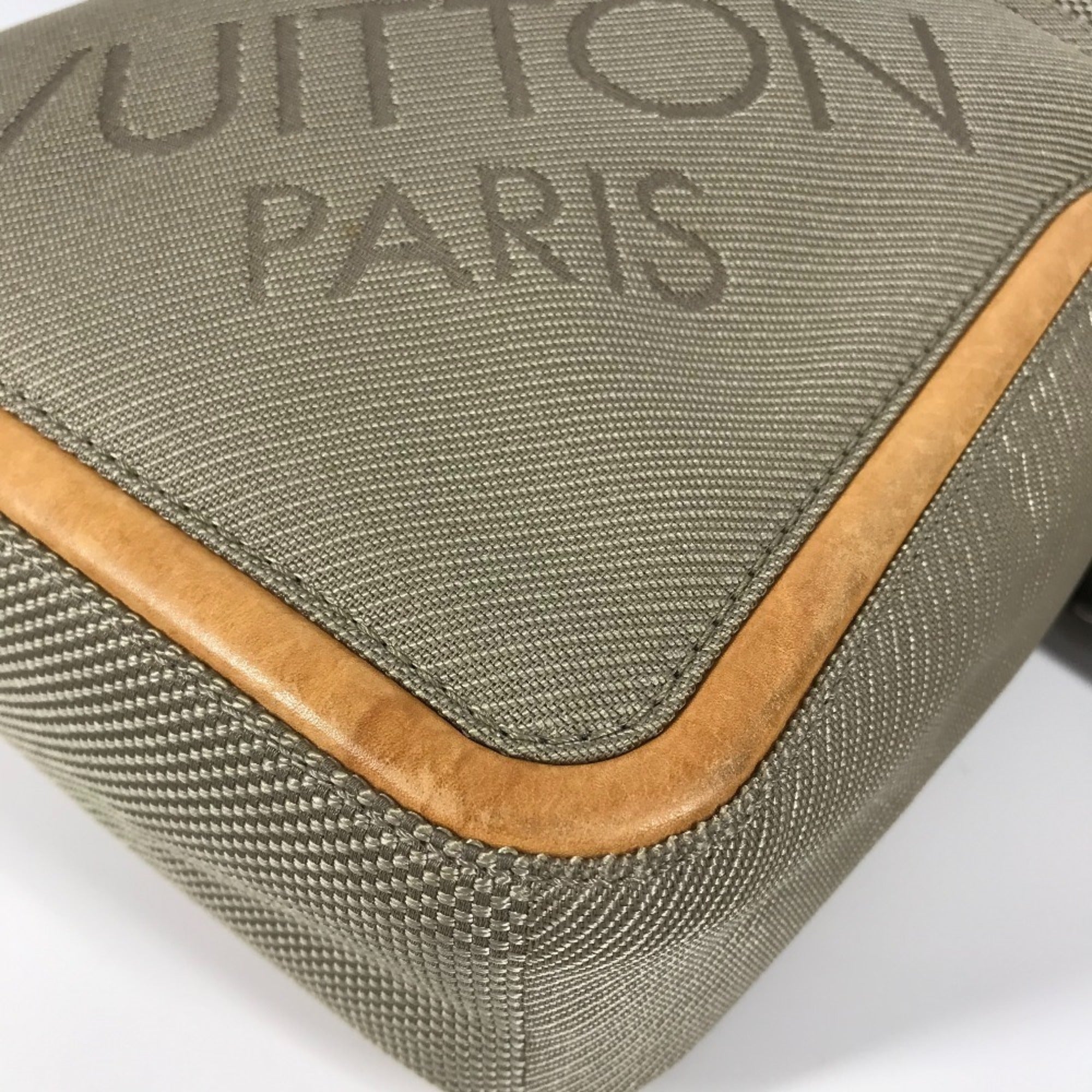 Louis Vuitton Gray Sable Damier Geant Canvas Pochette Shoulder Bag (Pre-Owned)