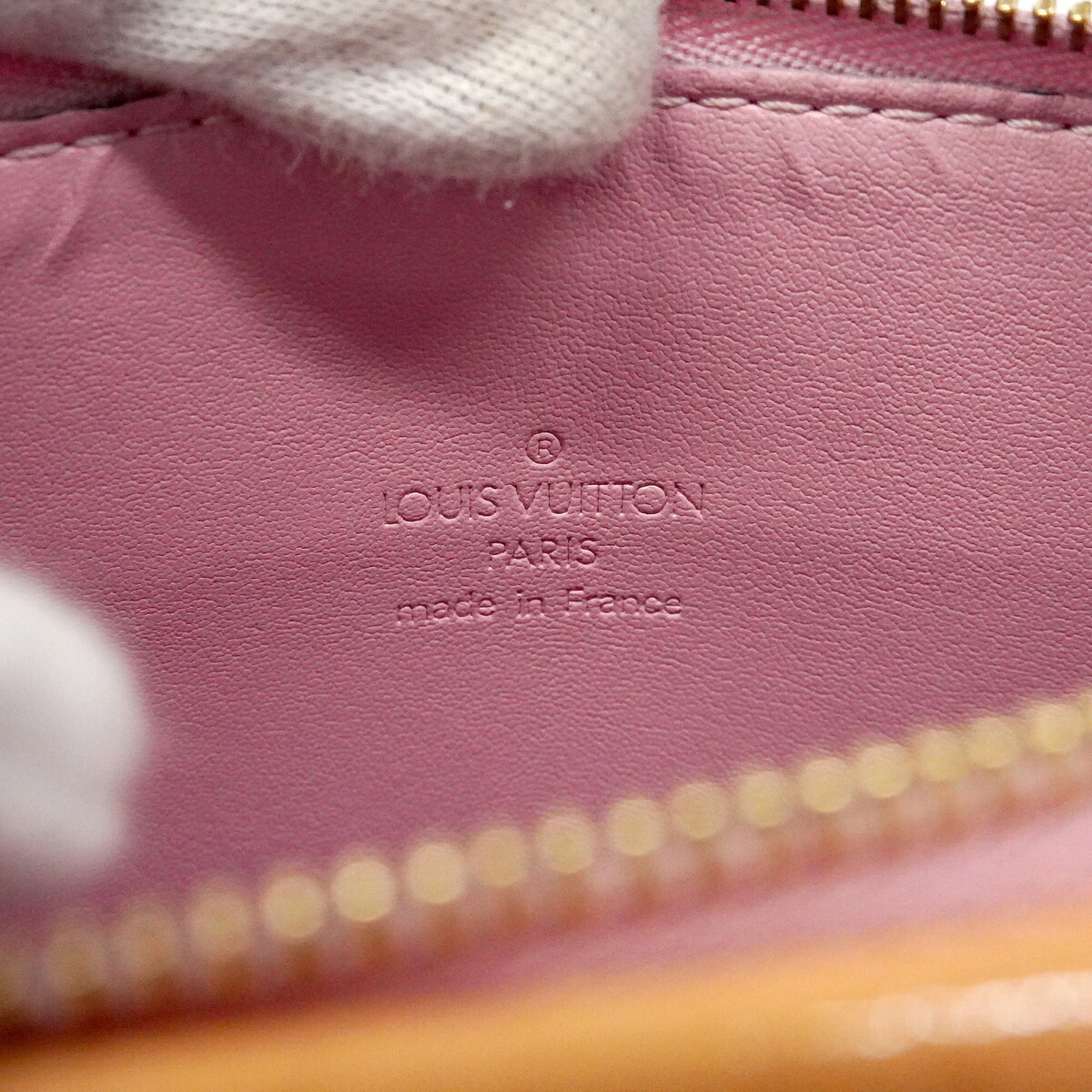 Louis Vuitton Rose Handbag (Pre-Owned)