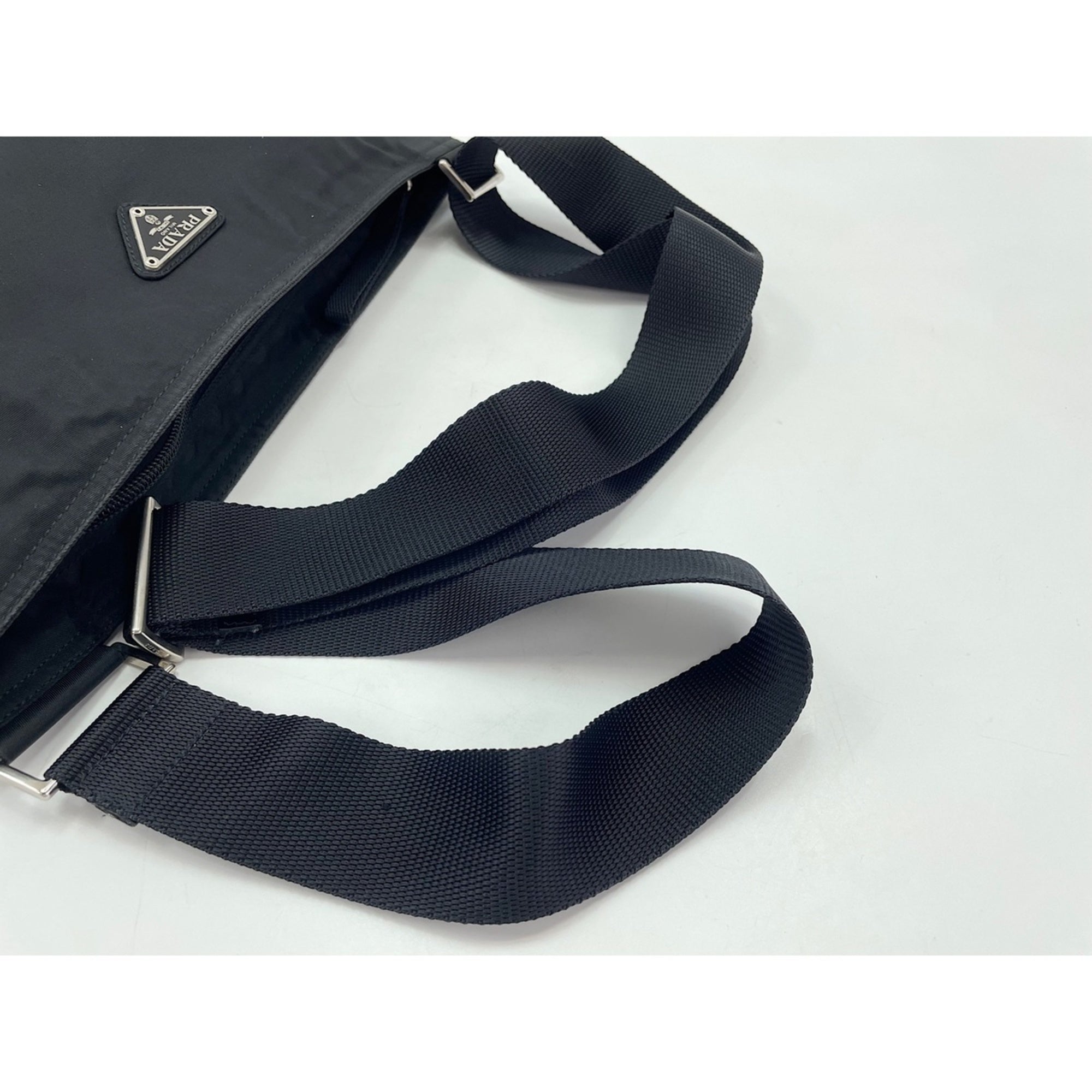 Prada Black Nylon Shoulder Bag (Pre-Owned)