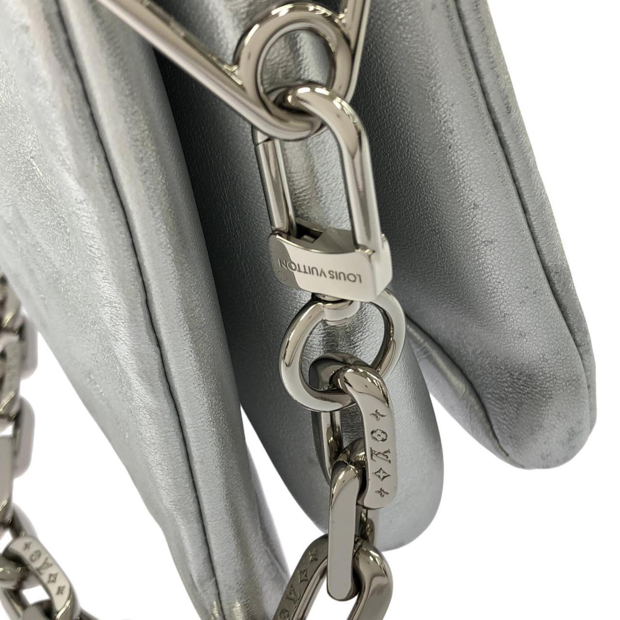 Louis Vuitton Silver Leather Shoulder Bag (Pre-Owned)