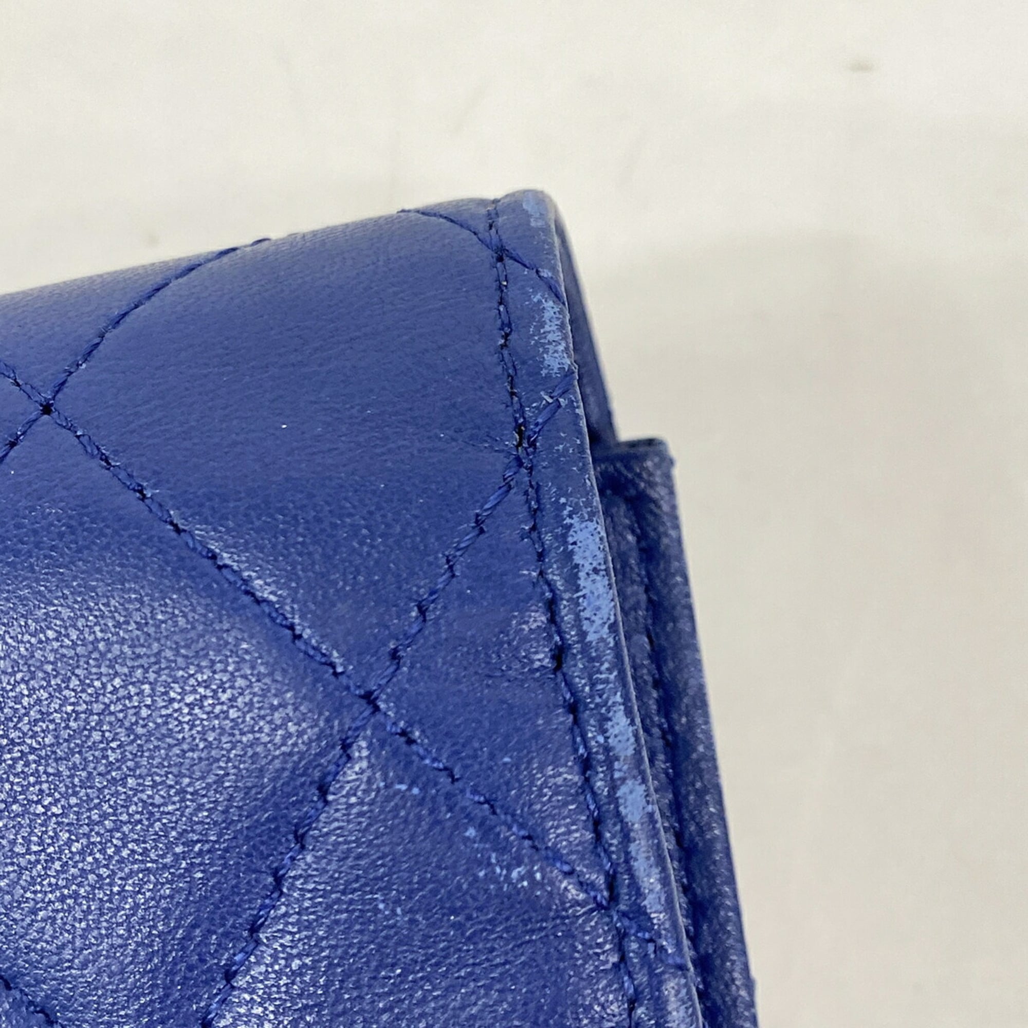 Chanel Blue Leather Wallet (Tri-Fold) (Pre-Owned)