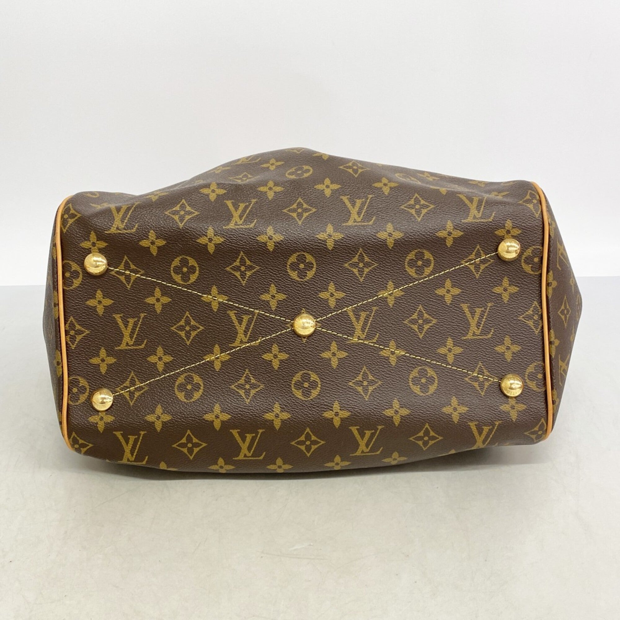 Louis Vuitton Brown Shoulder Bag (Pre-Owned)