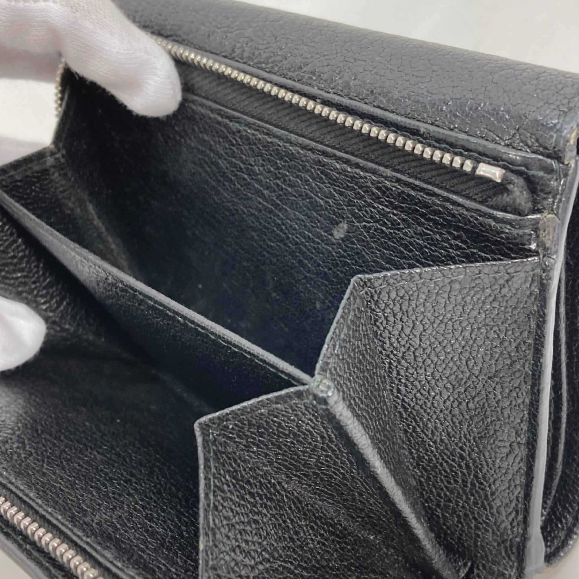 Miu Miu Black White Leather Wallet (Tri-Fold) (Pre-Owned)