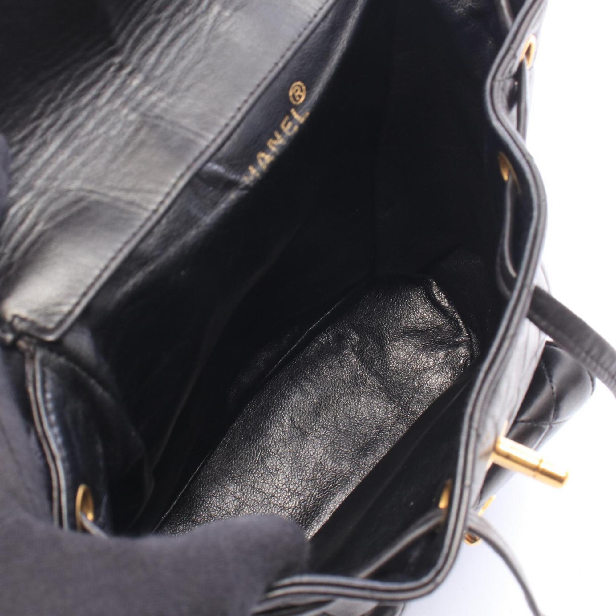 Chanel Black Leather Backpack Handbag (Pre-Owned)