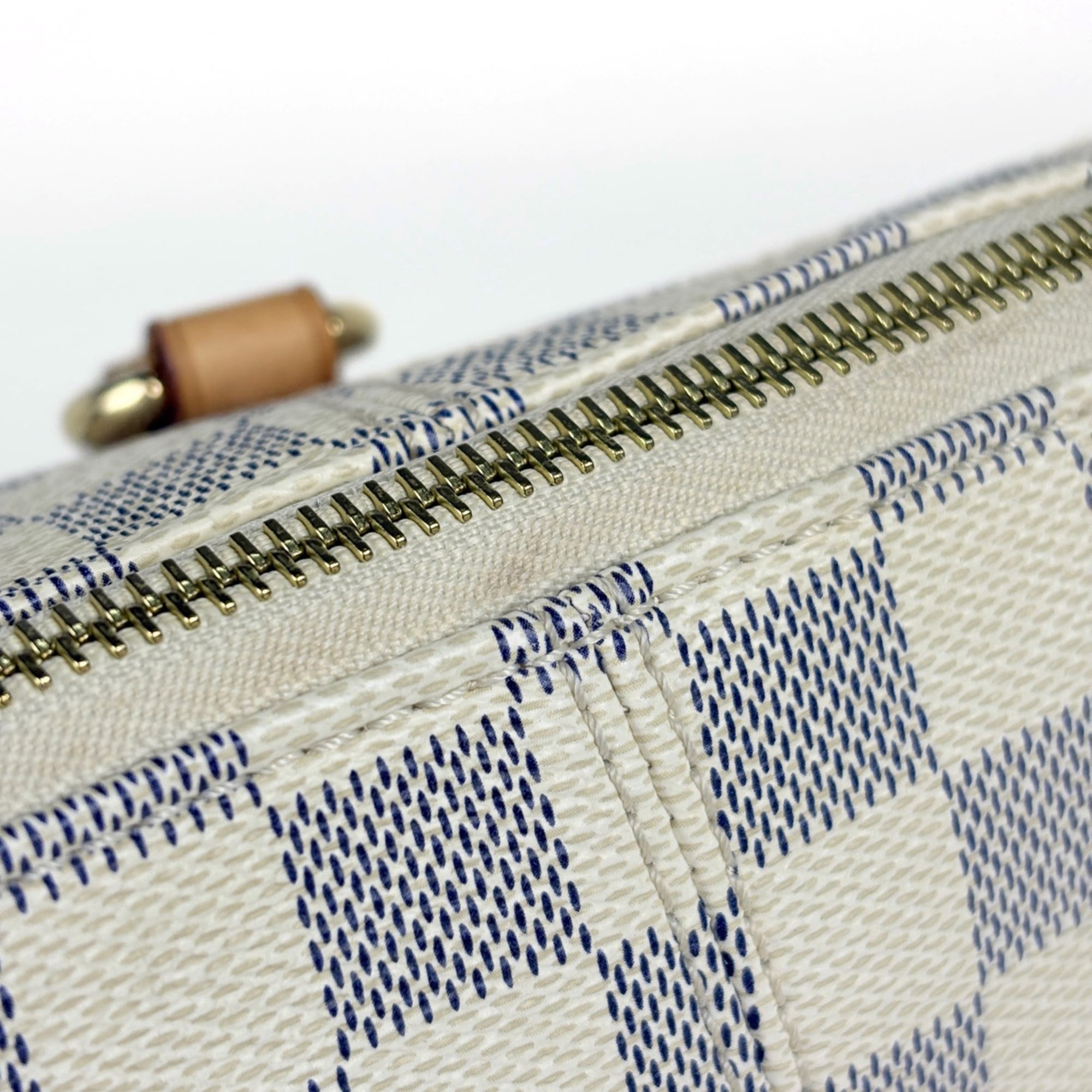 Louis Vuitton White Damier Azur Shoulder Bag Tote Bag (Pre-Owned)