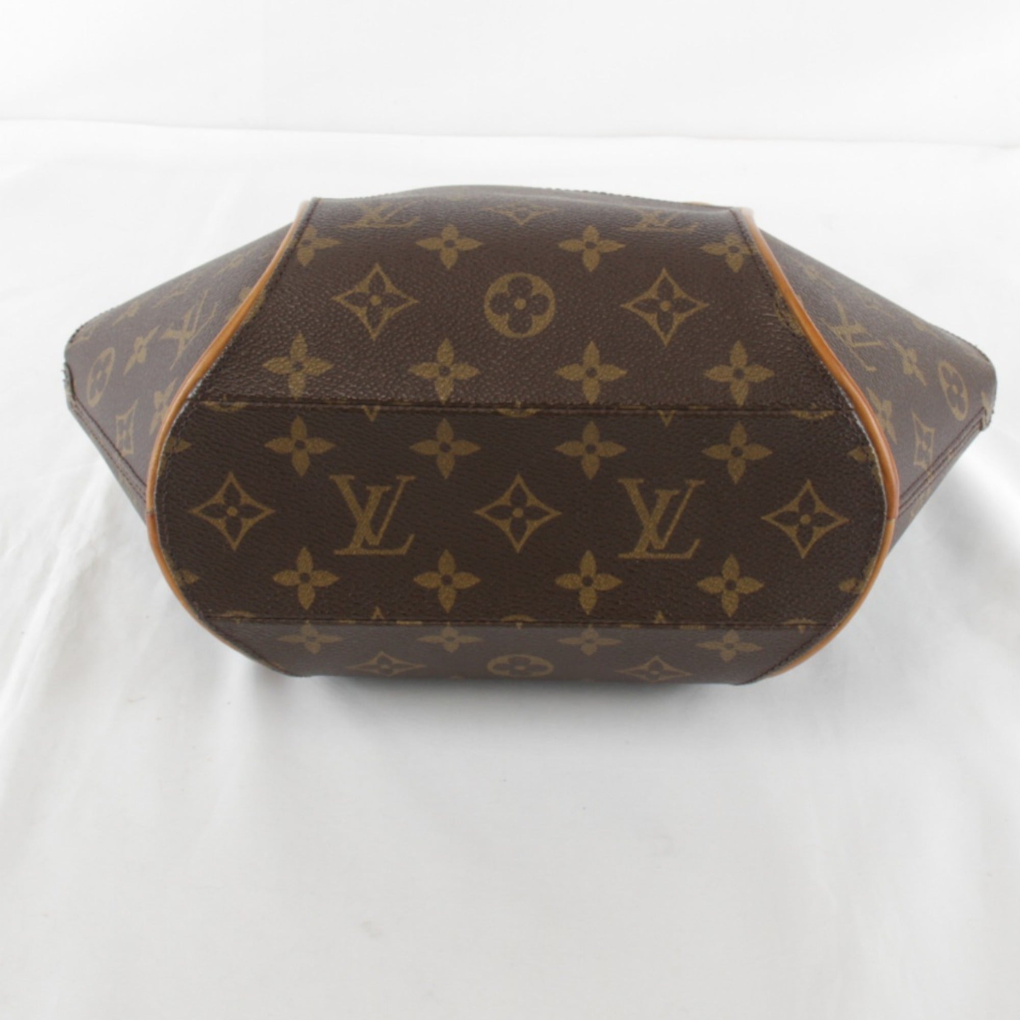Louis Vuitton Brown Monogram Canvas Handbag (Pre-Owned)