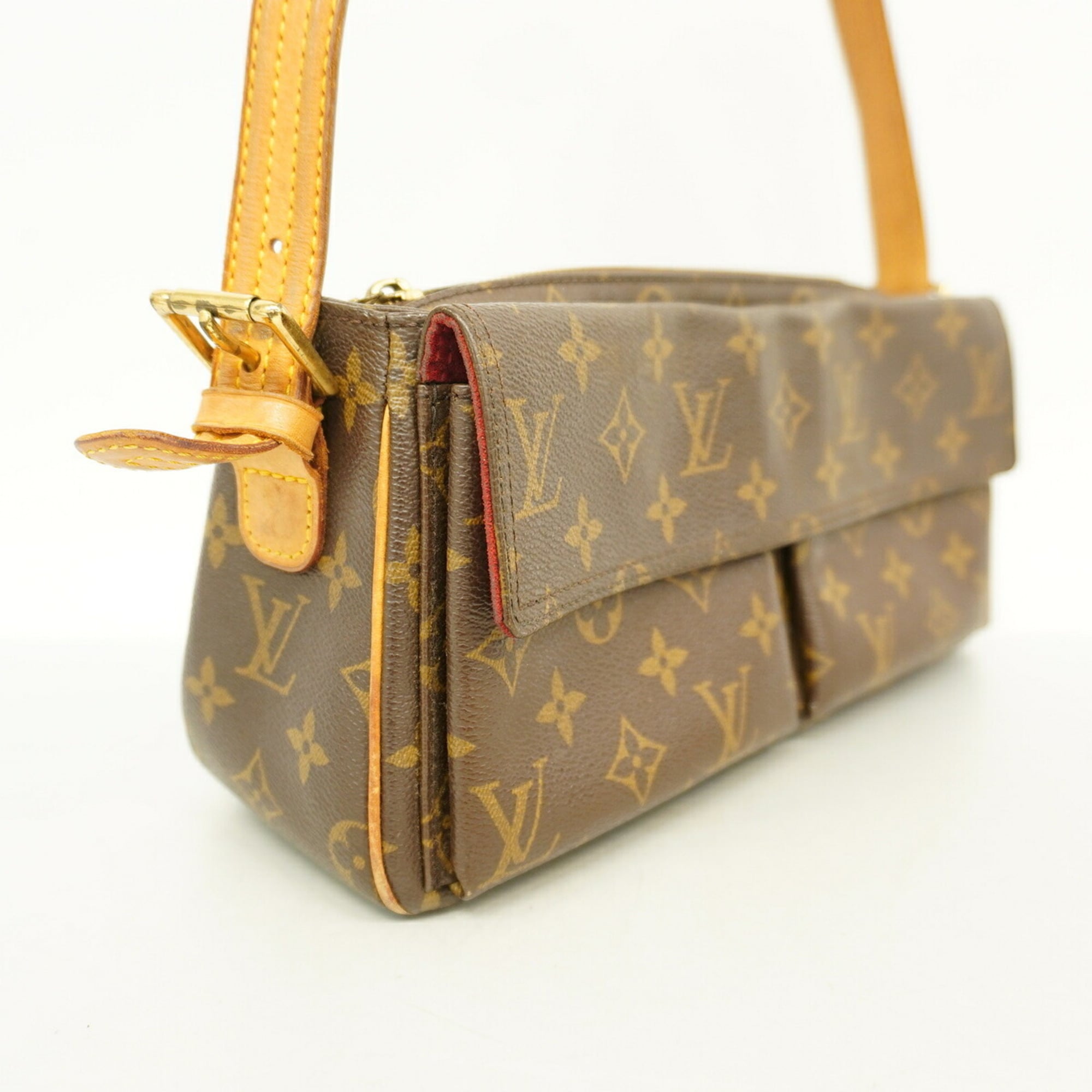 Louis Vuitton Brown Shoulder Bag (Pre-Owned)