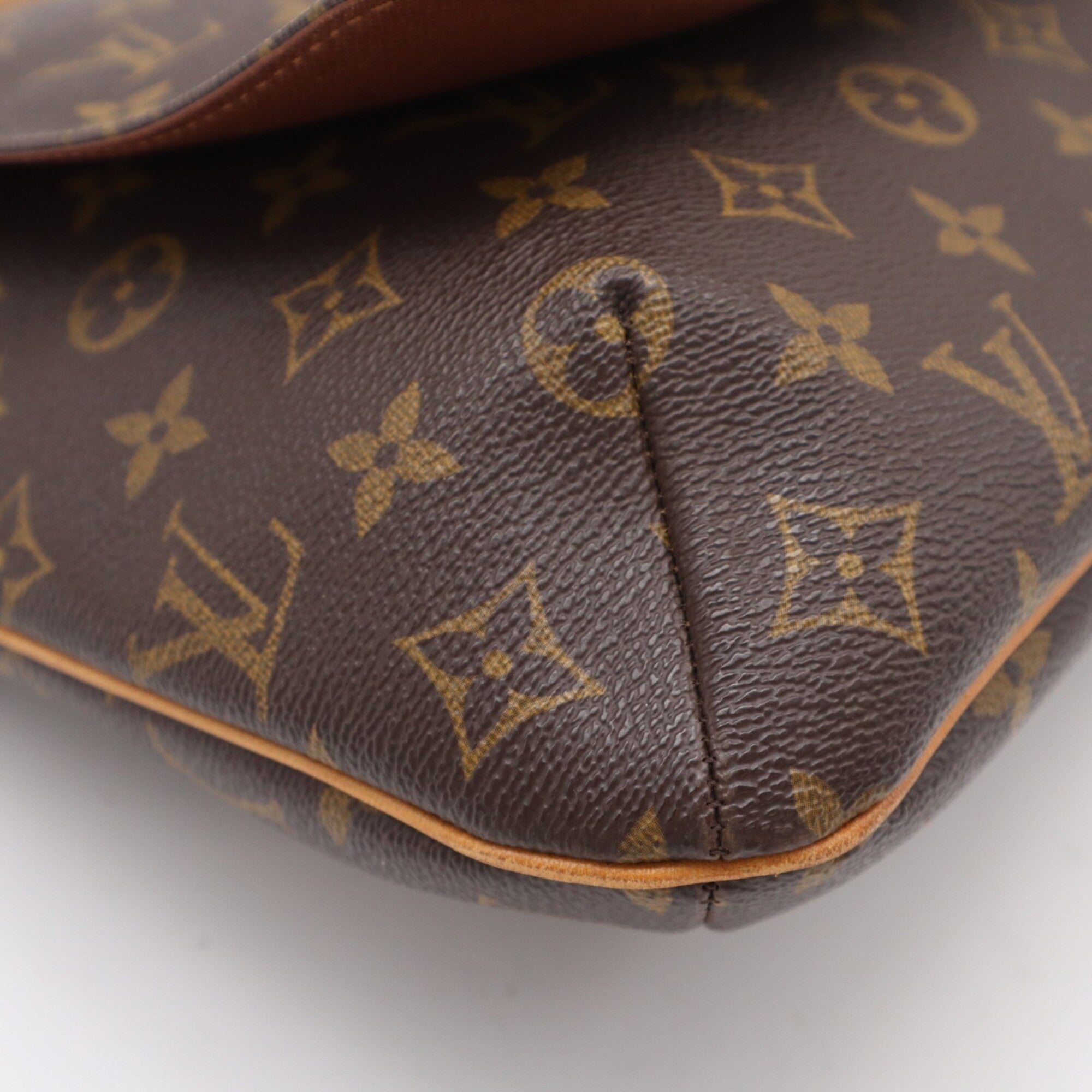 Louis Vuitton Monogram Beige Brown Coated Canvas Leather Shoulder Bag (Pre-Owned)