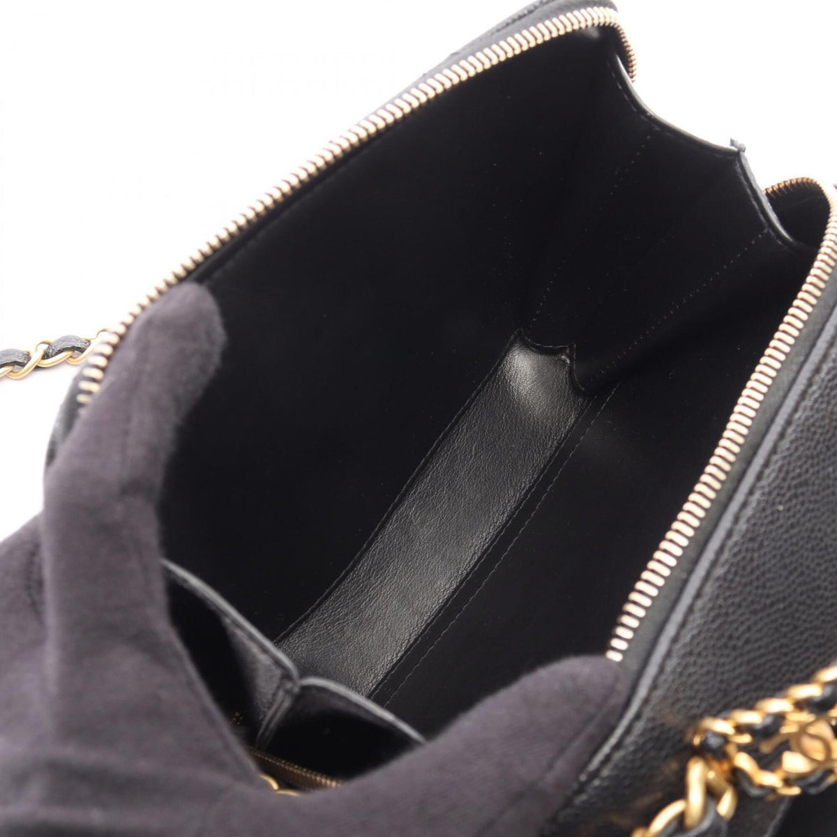 Chanel Matelasse Black Grained Calfskin Handbag Shoulder Bag Vanity Bag (Pre-Owned)