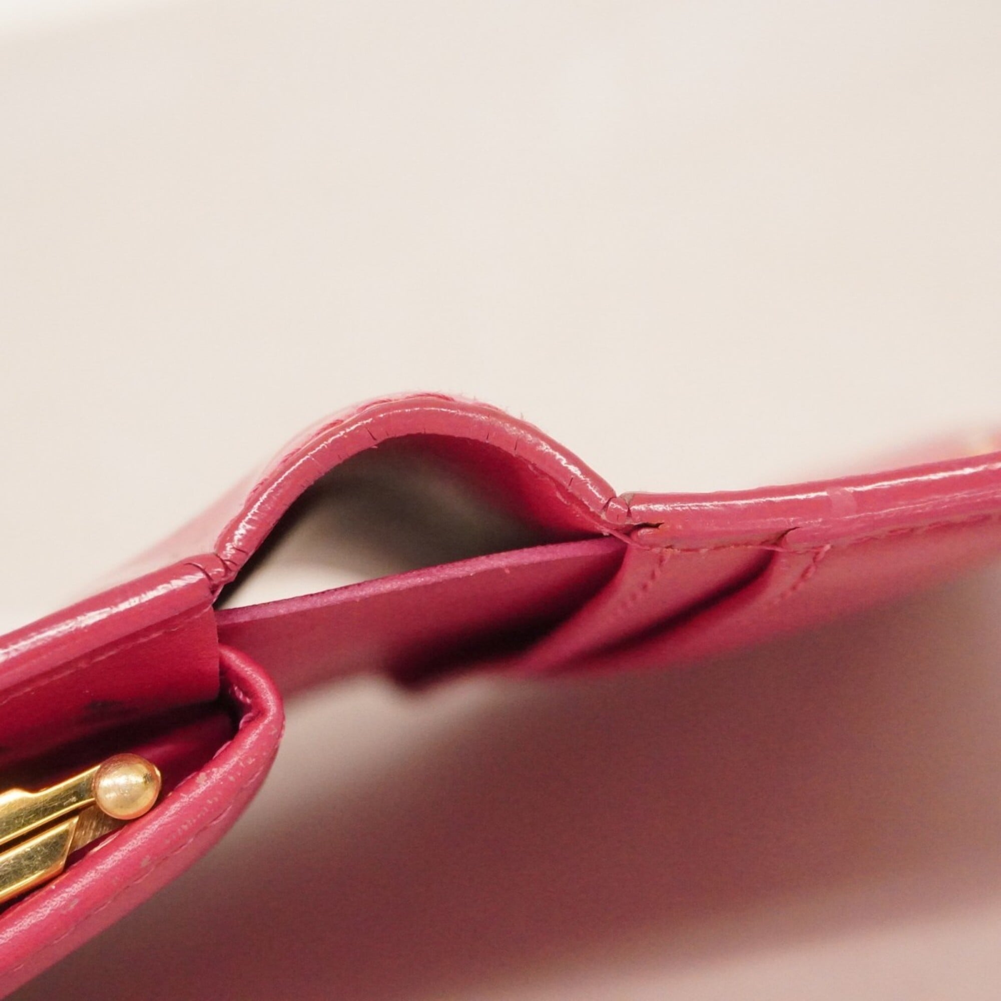 Louis Vuitton Fuchsia Pink Wallet (Bi-Fold) (Pre-Owned)