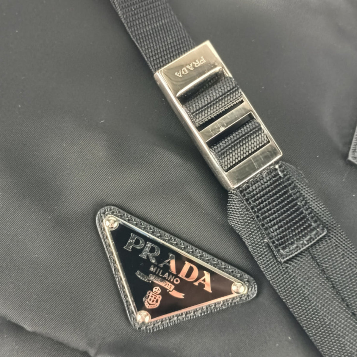 Prada Black Nylon Leather Messenger Bag Shoulder Bag (Pre-Owned)