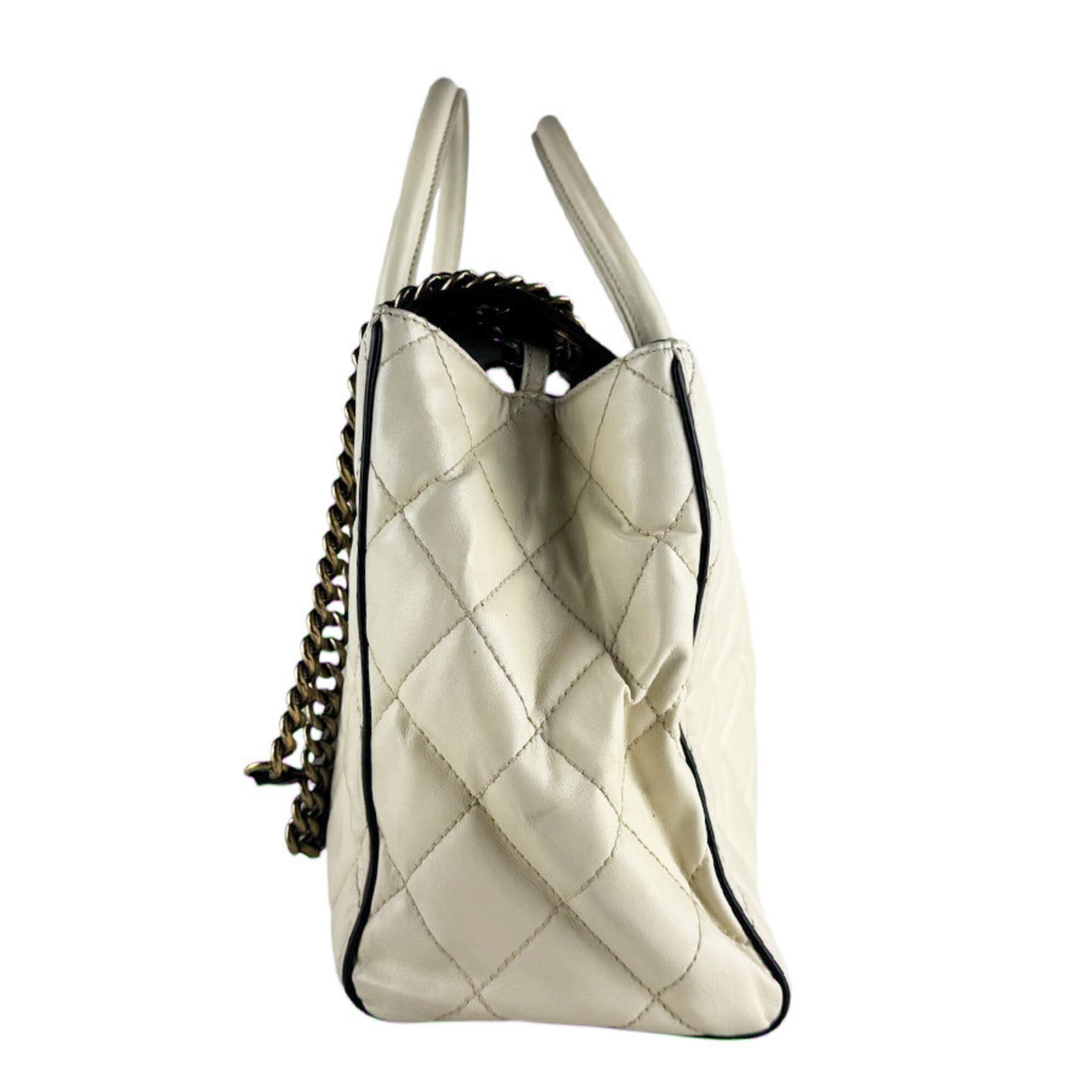 Chanel Black Off-White Leather Handbag Shoulder Bag (Pre-Owned)