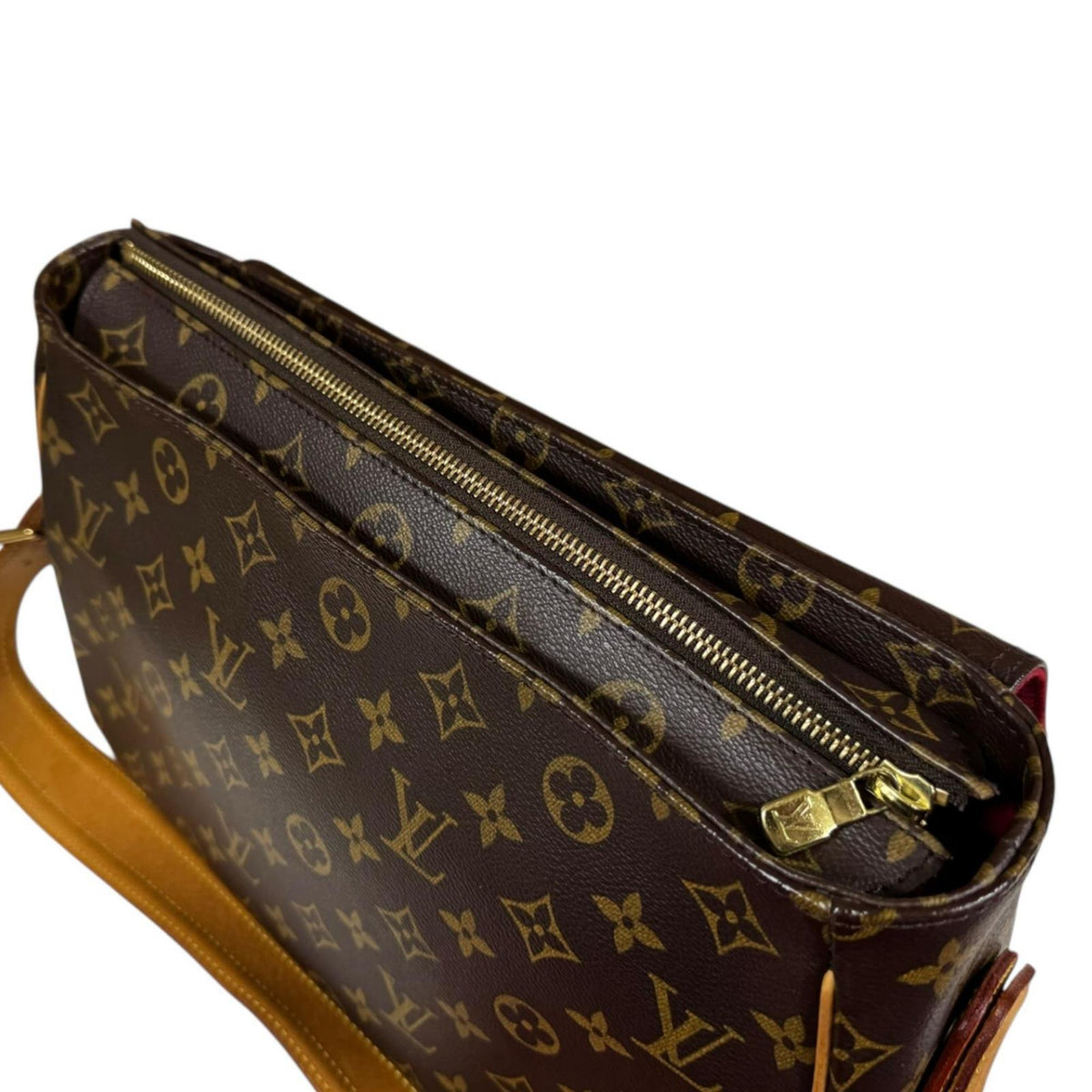 Louis Vuitton Brown Monogram Shoulder Bag (Pre-Owned)