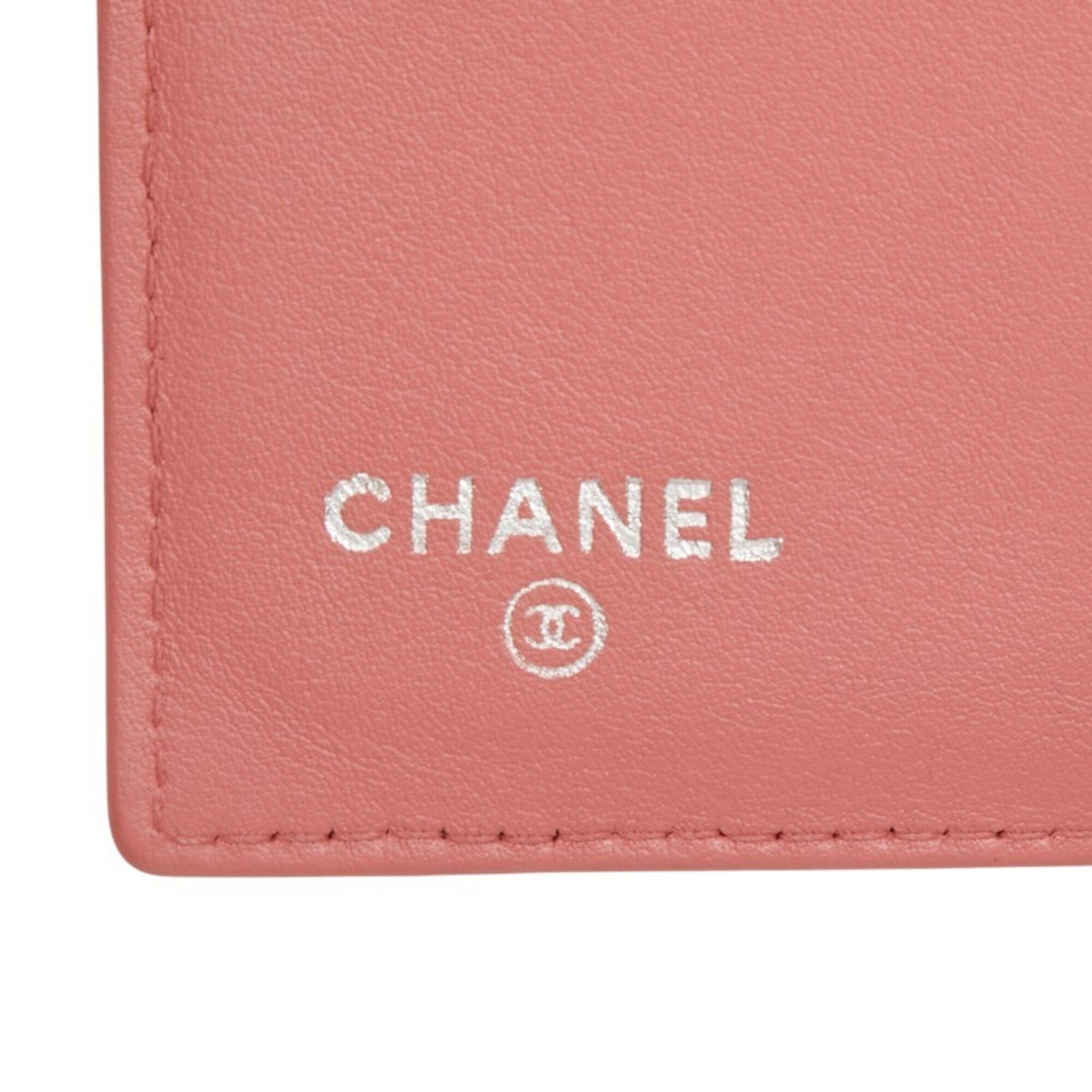 Chanel Pink Patent Leather Wallet (Bi-Fold) (Pre-Owned)