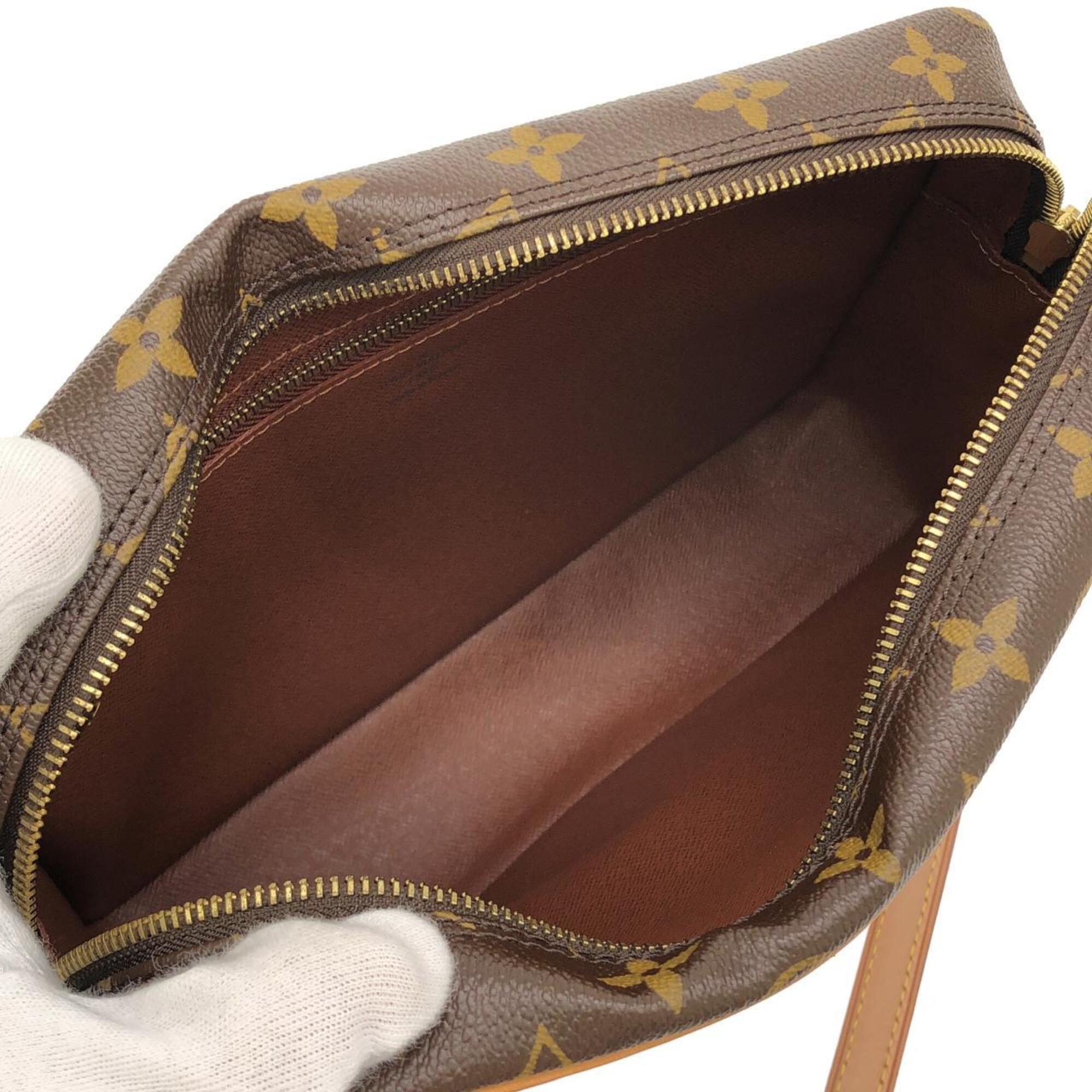 Louis Vuitton Marron Coated Canvas Shoulder Bag (Pre-Owned)