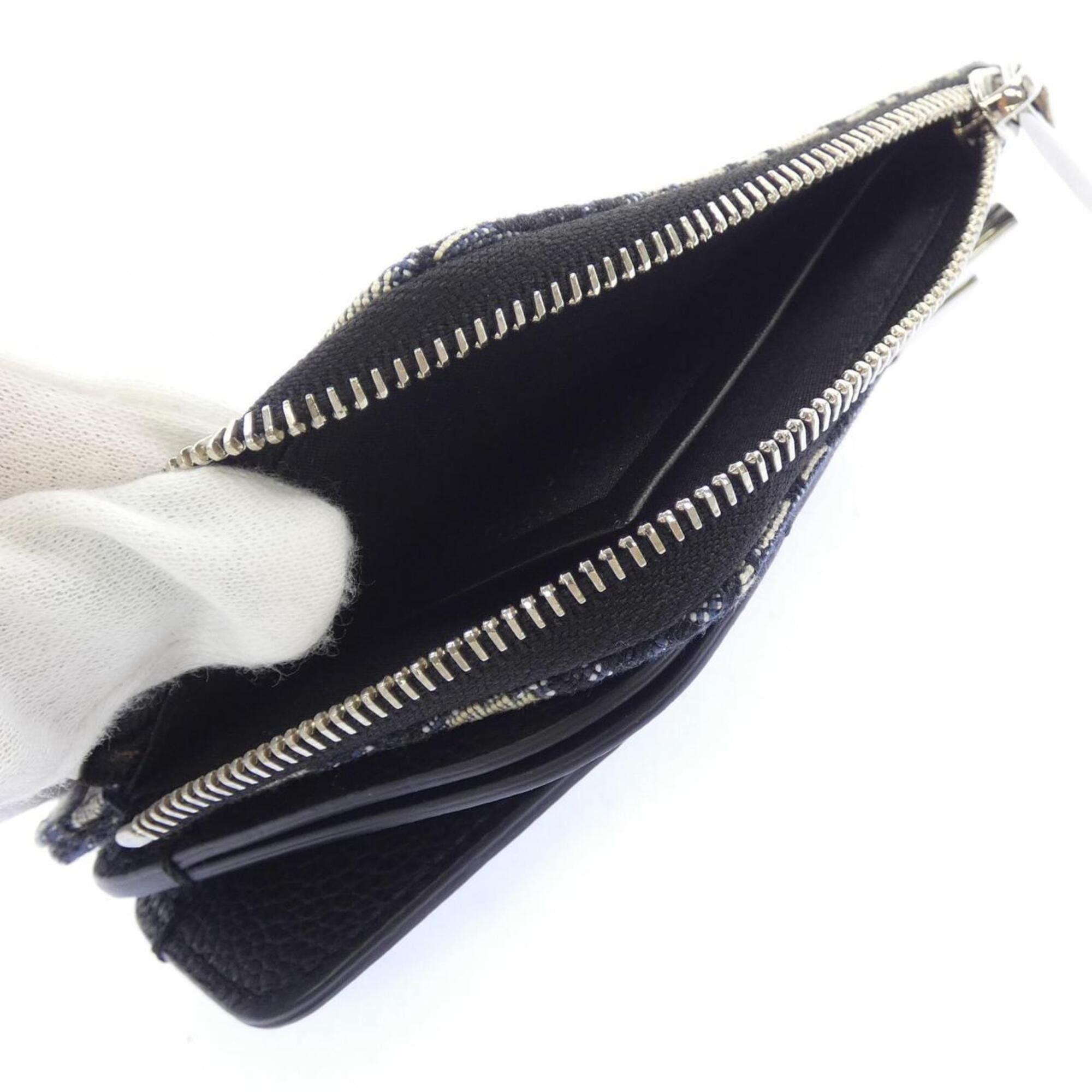 Christian Dior Beige Navy Pouch (Pre-Owned)