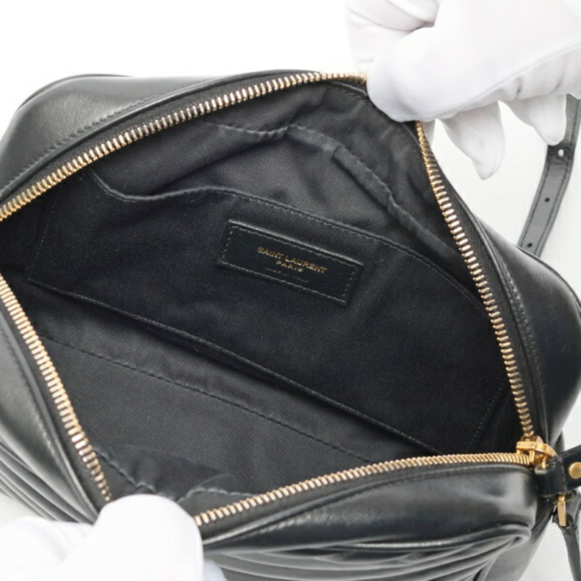 Saint Laurent Black Quilting Shoulder Bag (Pre-Owned)