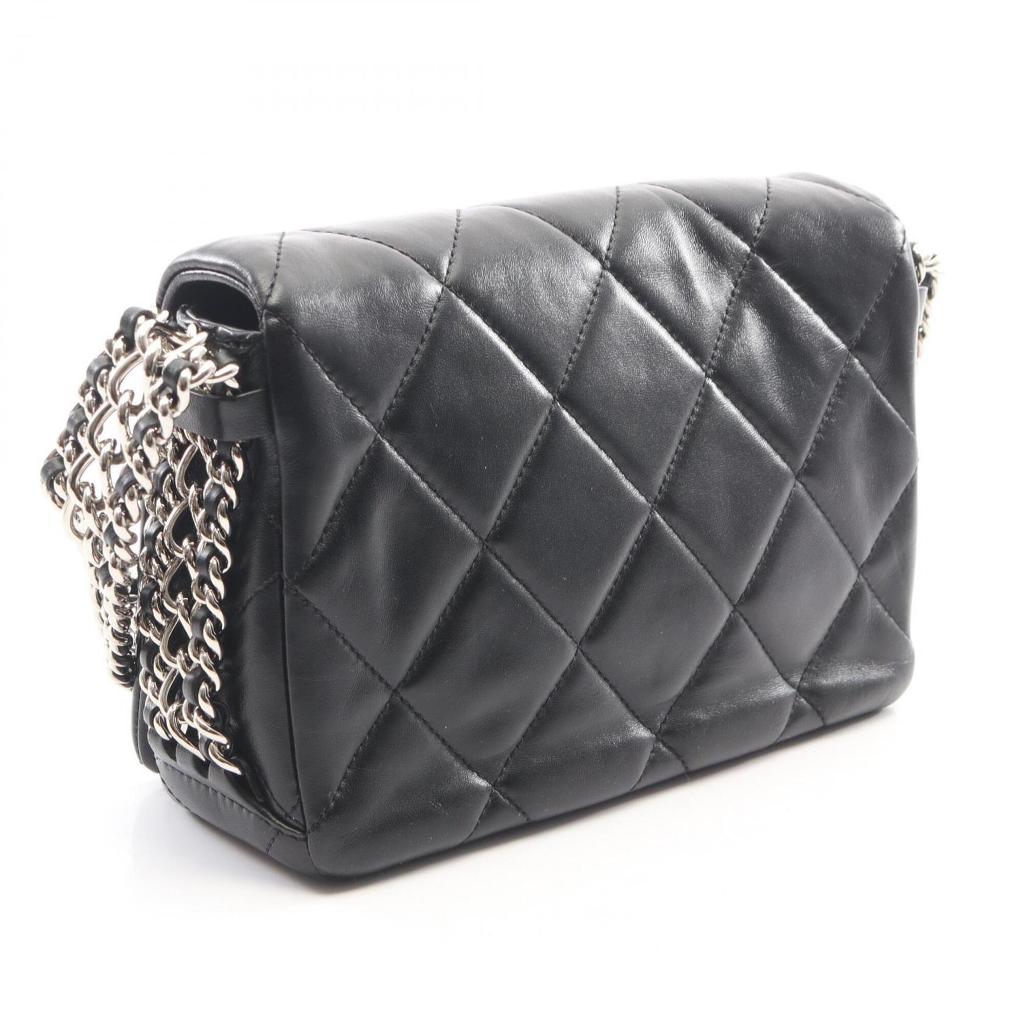 Chanel Black Leather Handbag Shoulder Bag (Pre-Owned)