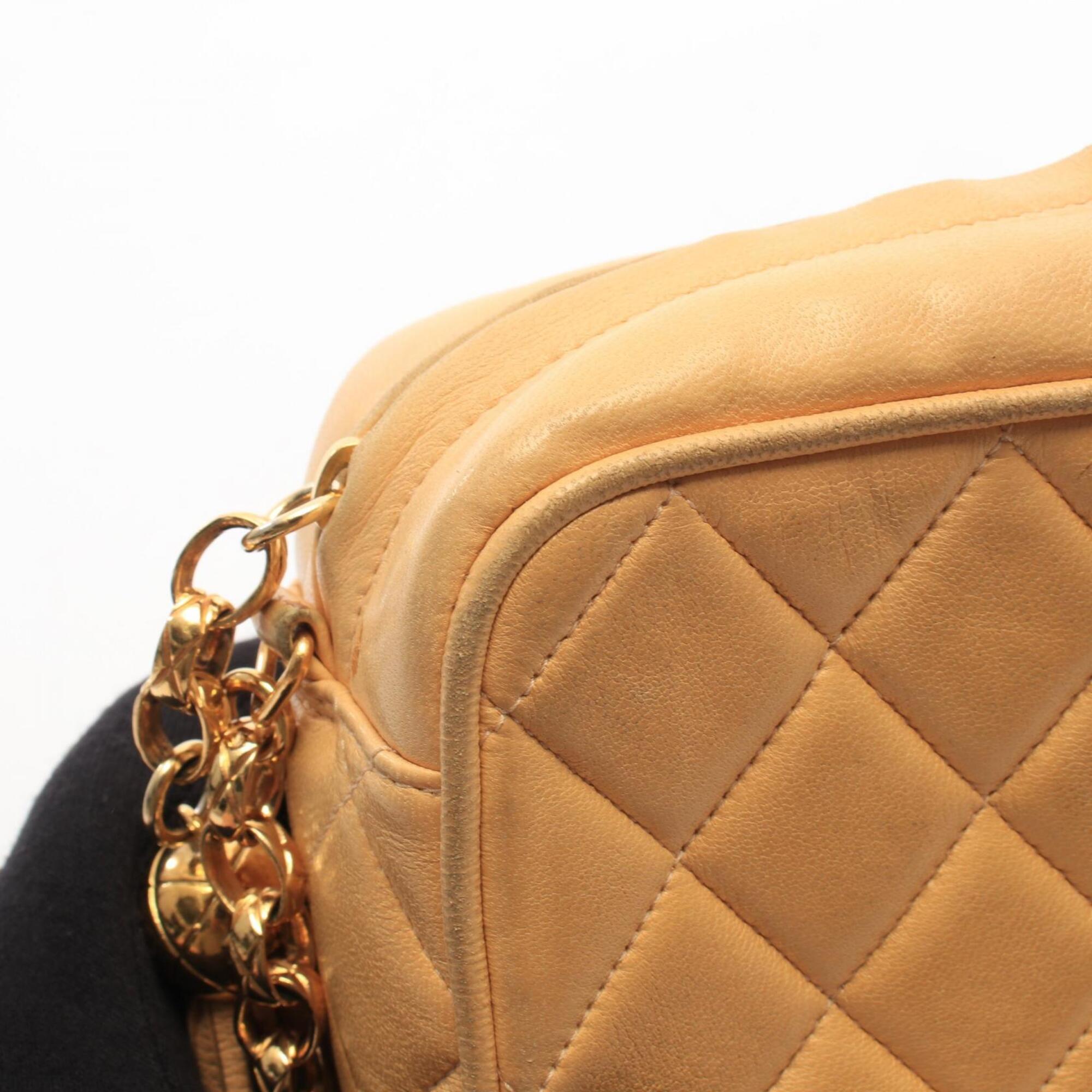 Chanel Beige Leather Handbag Shoulder Bag (Pre-Owned)