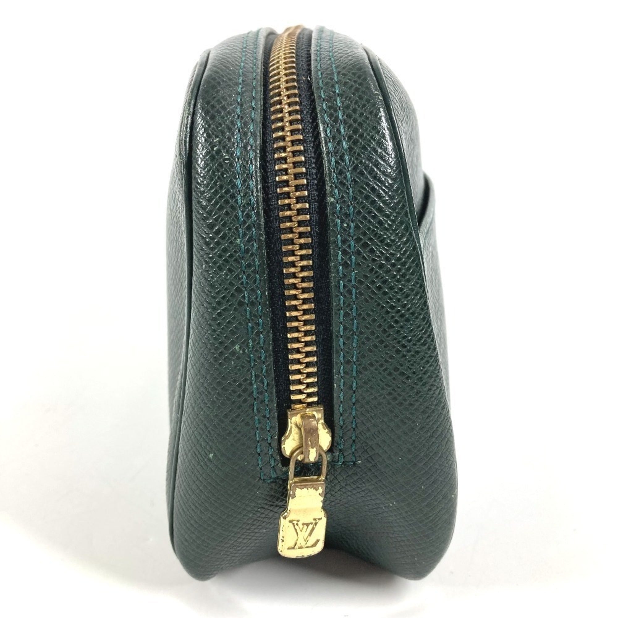 Louis Vuitton Taiga Episea Khaki Taiga Leather Clutch Bag Handbag (Pre-Owned)