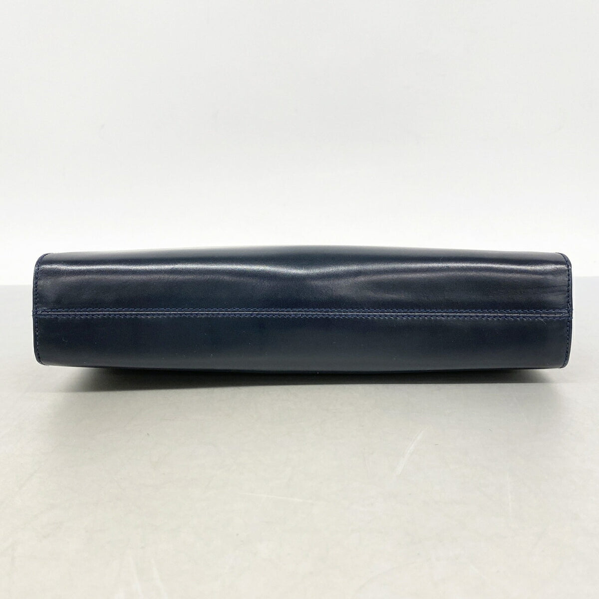 Salvatore Ferragamo Navy Leather Shoulder Bag (Pre-Owned)