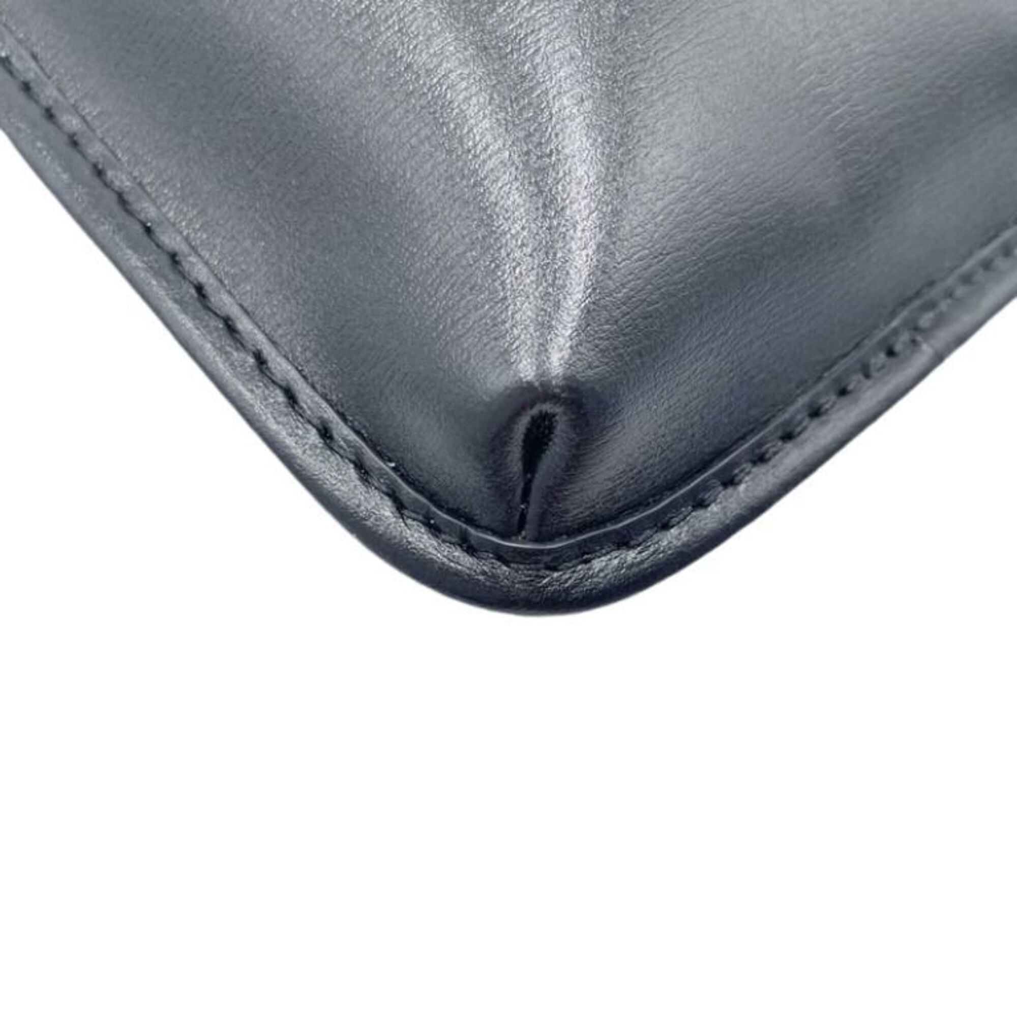 Fendi Black Leather Pouch Shoulder Bag (Pre-Owned)