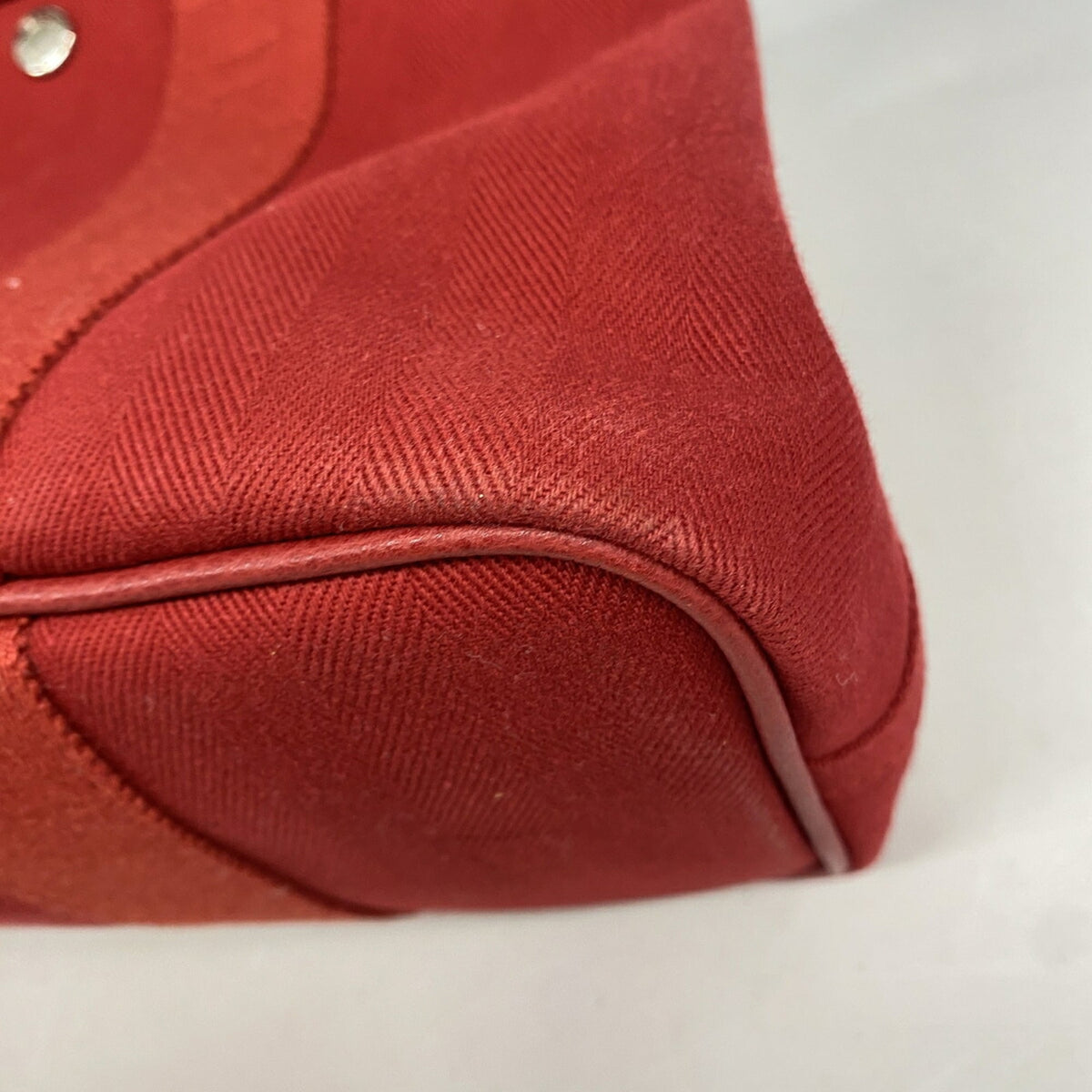 Hermes Red Color Toile Chevron Tote Bag (Pre-Owned)