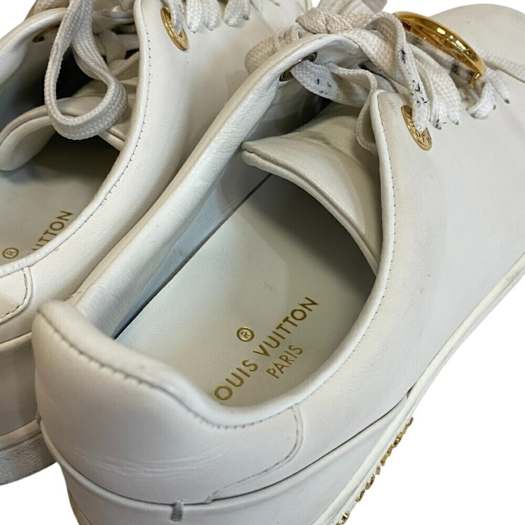 Louis Vuitton White Sneakers (Pre-Owned)