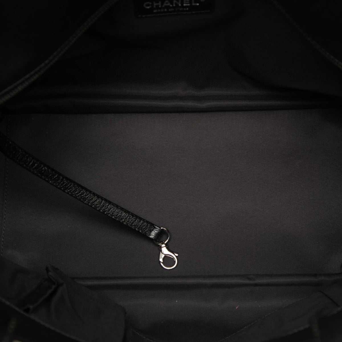 Chanel Black Coated Canvas Leather Tote Bag (Pre-Owned)