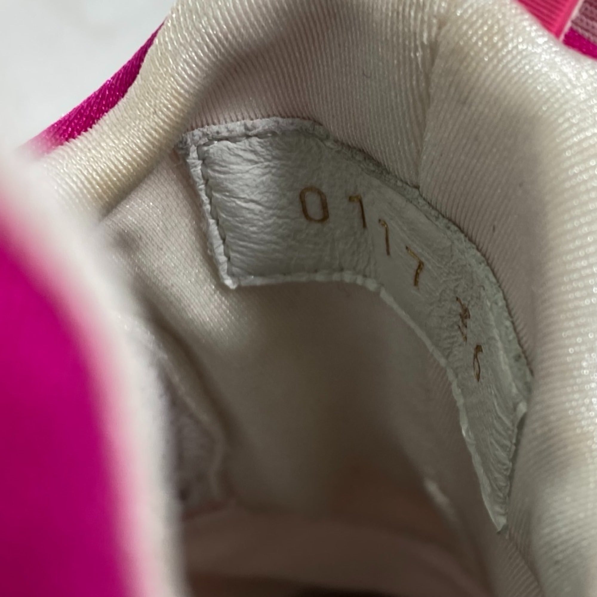 Louis Vuitton Pink Red Color Sneakers (Pre-Owned)