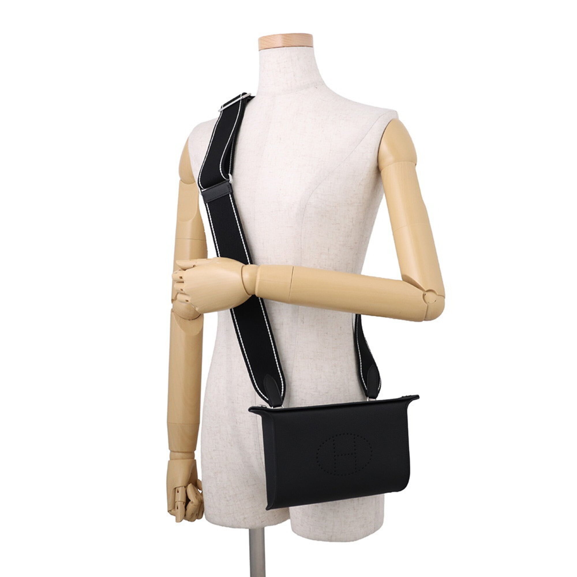 Hermes Kara Black Togo Leather Handbag Shoulder Bag (Pre-Owned)